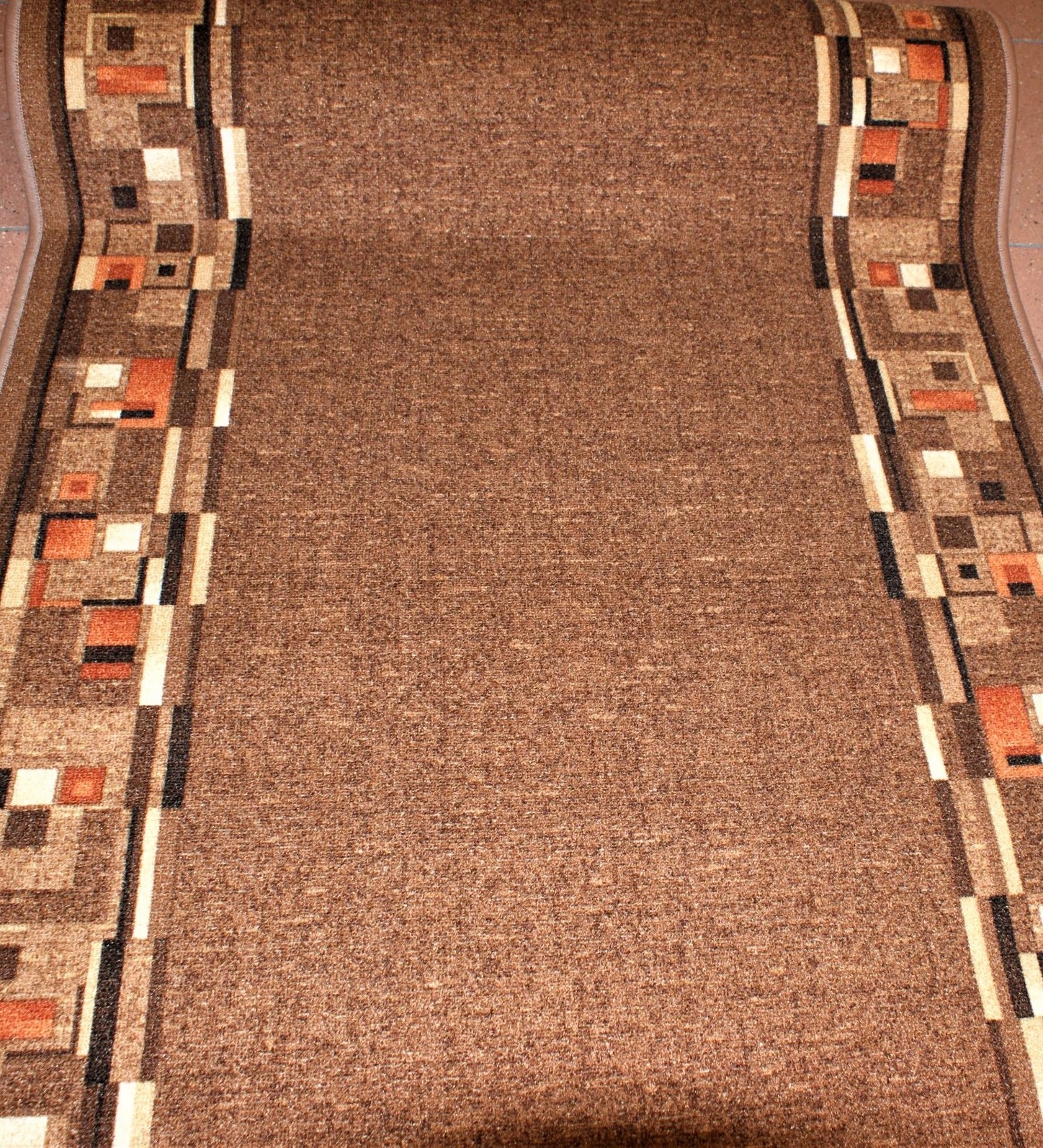 

Chodnik antypoślizgowy szer 100cm Bombay Brown