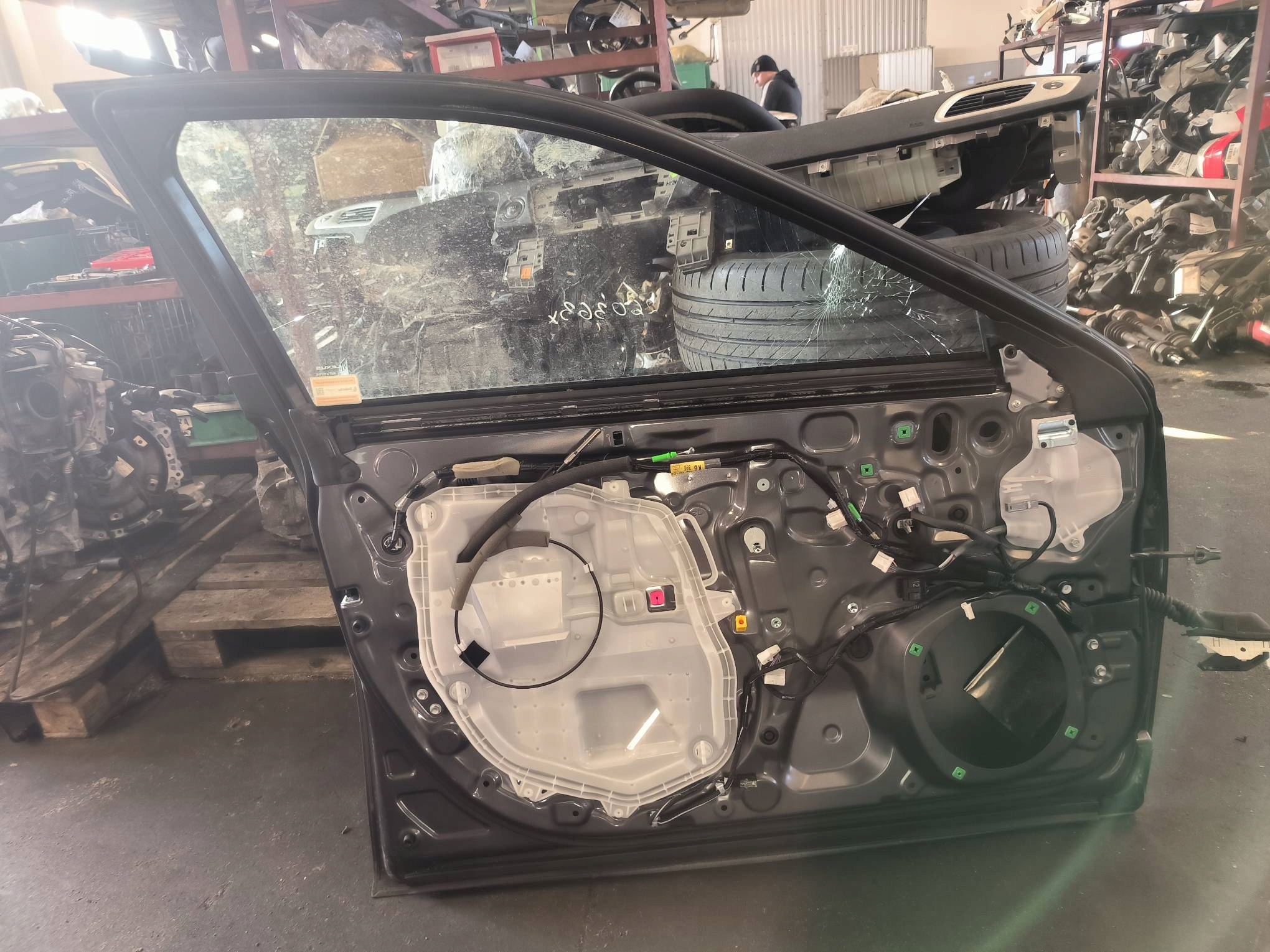 door left front 1L1 LEXUS ES300H VII