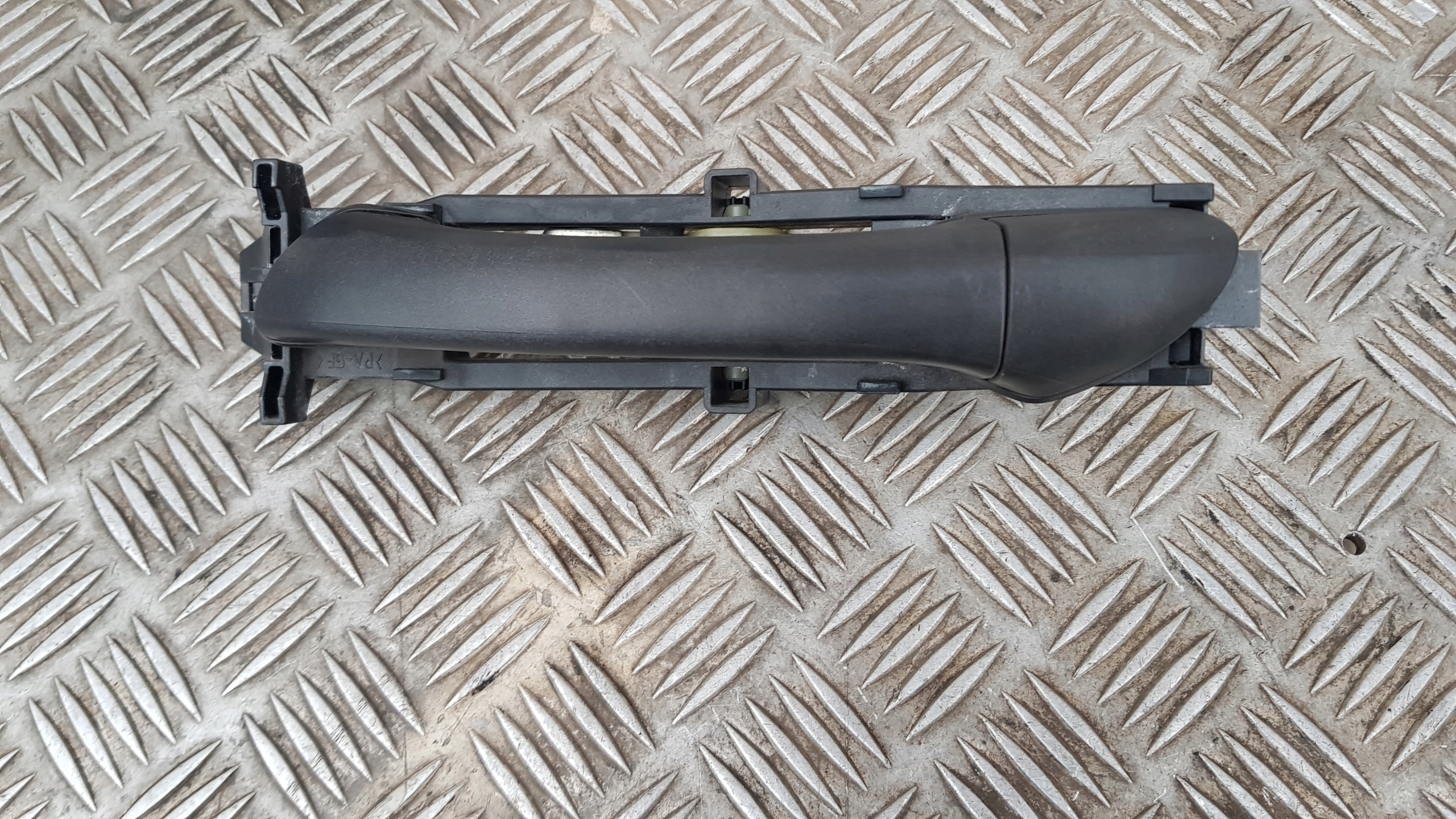 MERCEDES W203 handle exterior left rear part