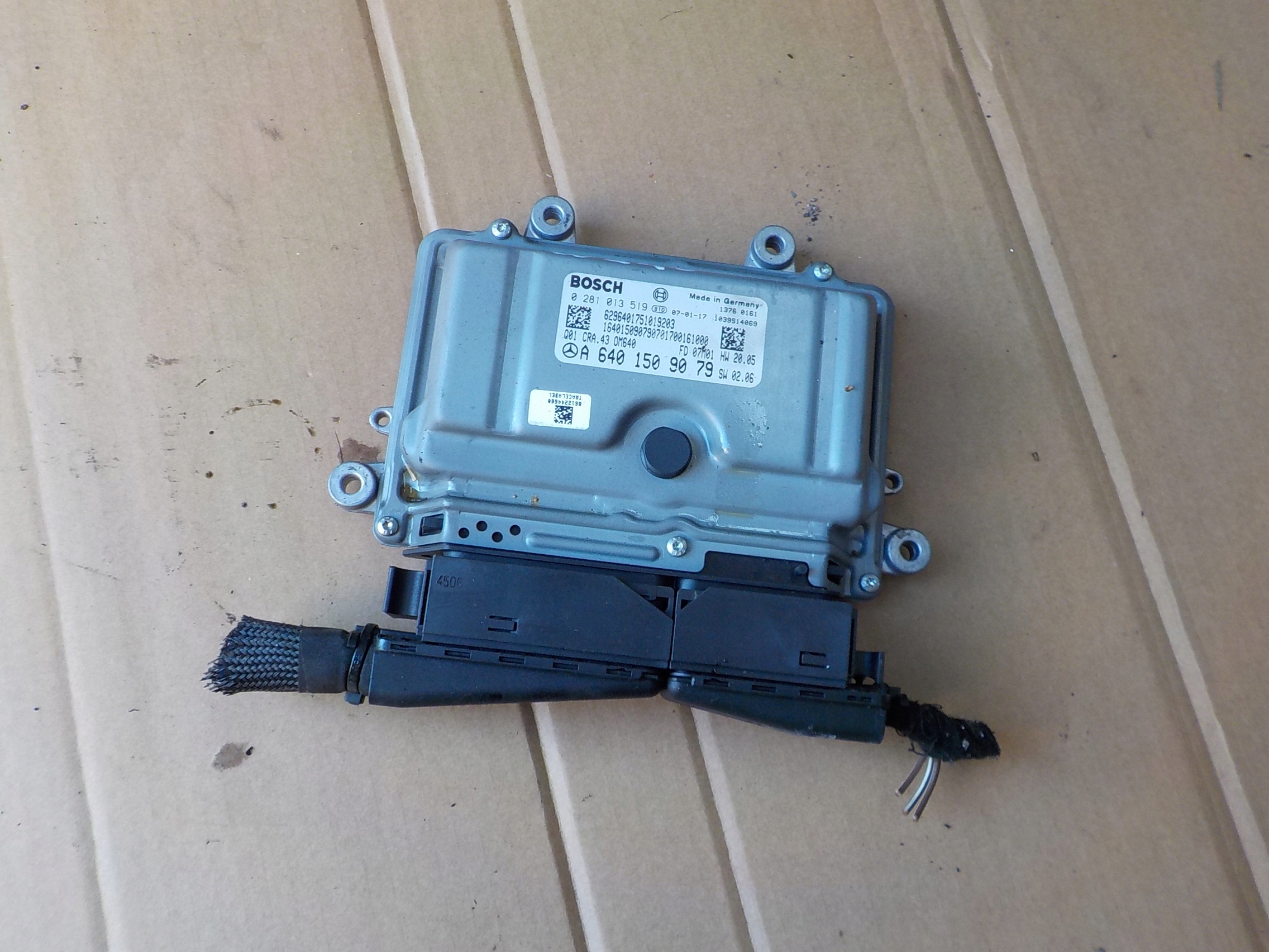 control unit of the engine mercedes w245 2,0 cdi A6401509079