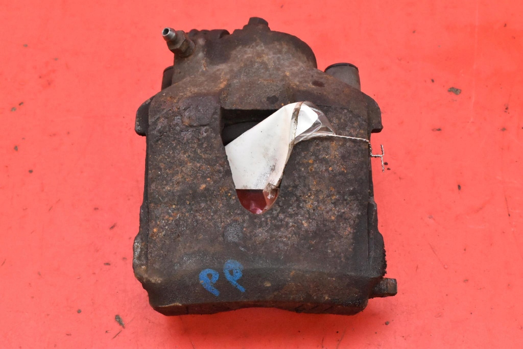 caliper brake right front VW PASSAT B6 2.0 TDI 140 KM 05-10