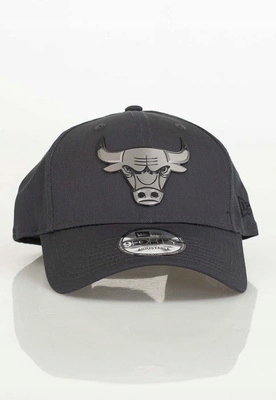 Čepice Dad Hat New Era Metallic 9Forty Bulls grafitová