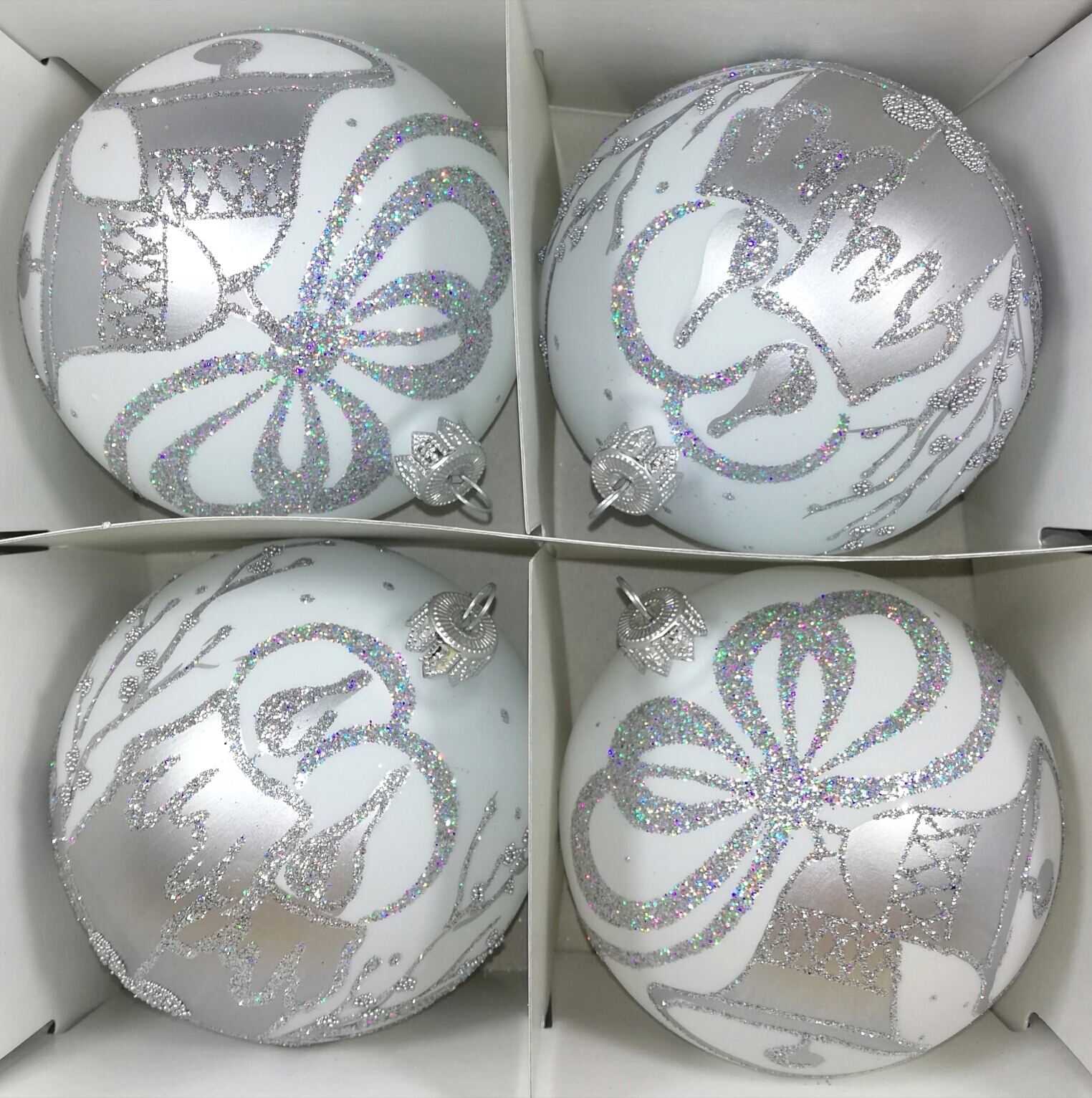 

Bombki Choinkowe Szklane Ręcznie Malowane 10 cm.