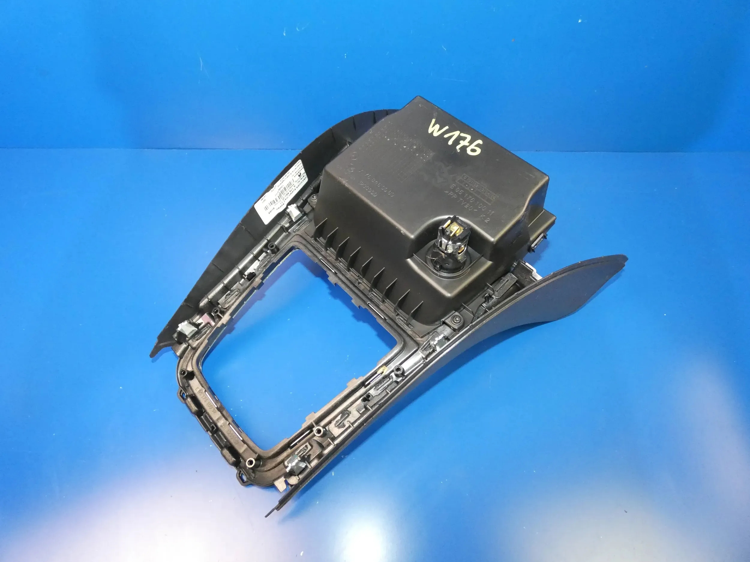MERCEDES A KLASA W176 TUNEL central frame