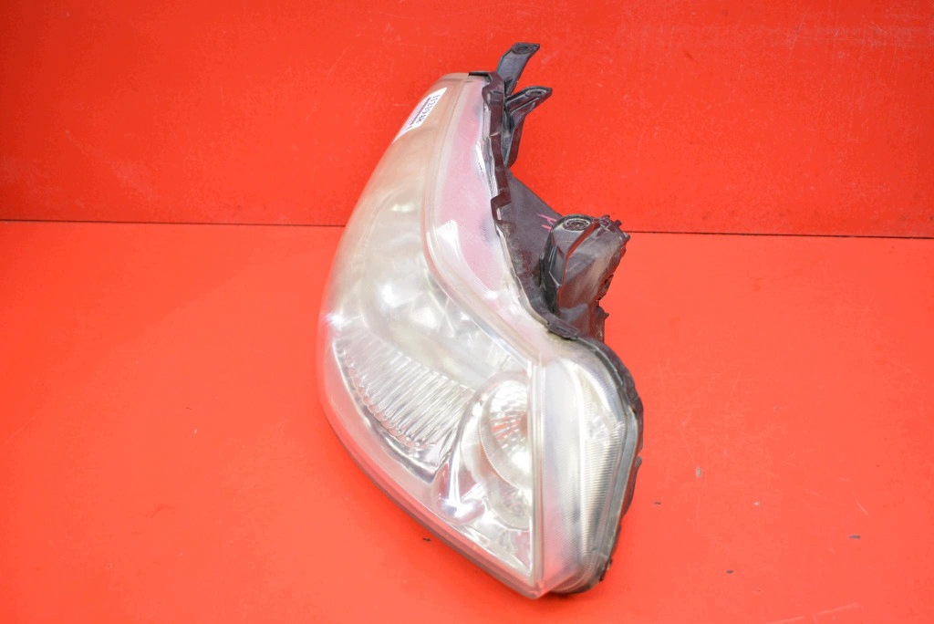 REFLEKTOR right light front EU SUZUKI SX4 1 and 06-14