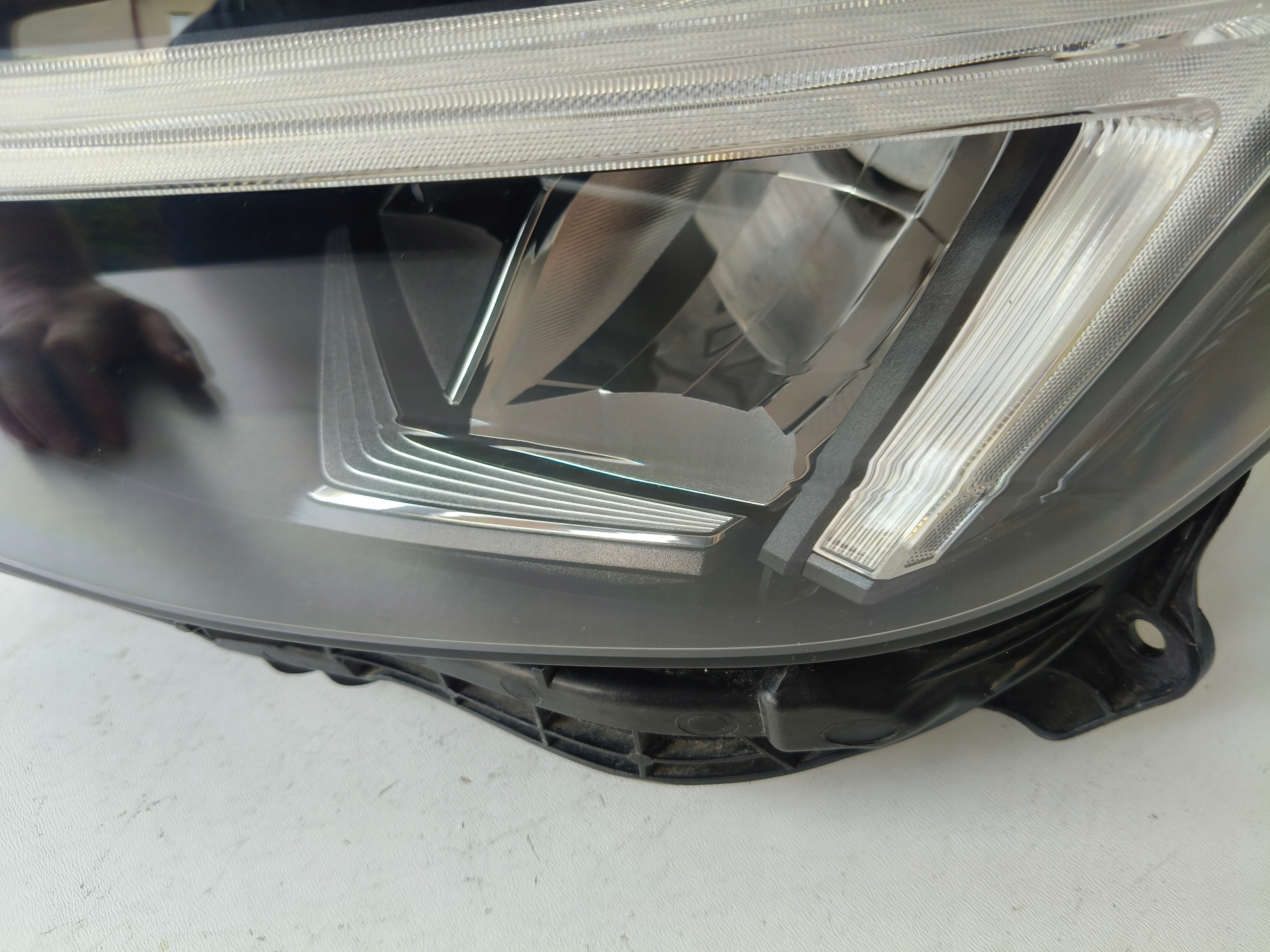 light left REFLEKTOR VOLVO XC40 C40 22- LIFT FULL LED