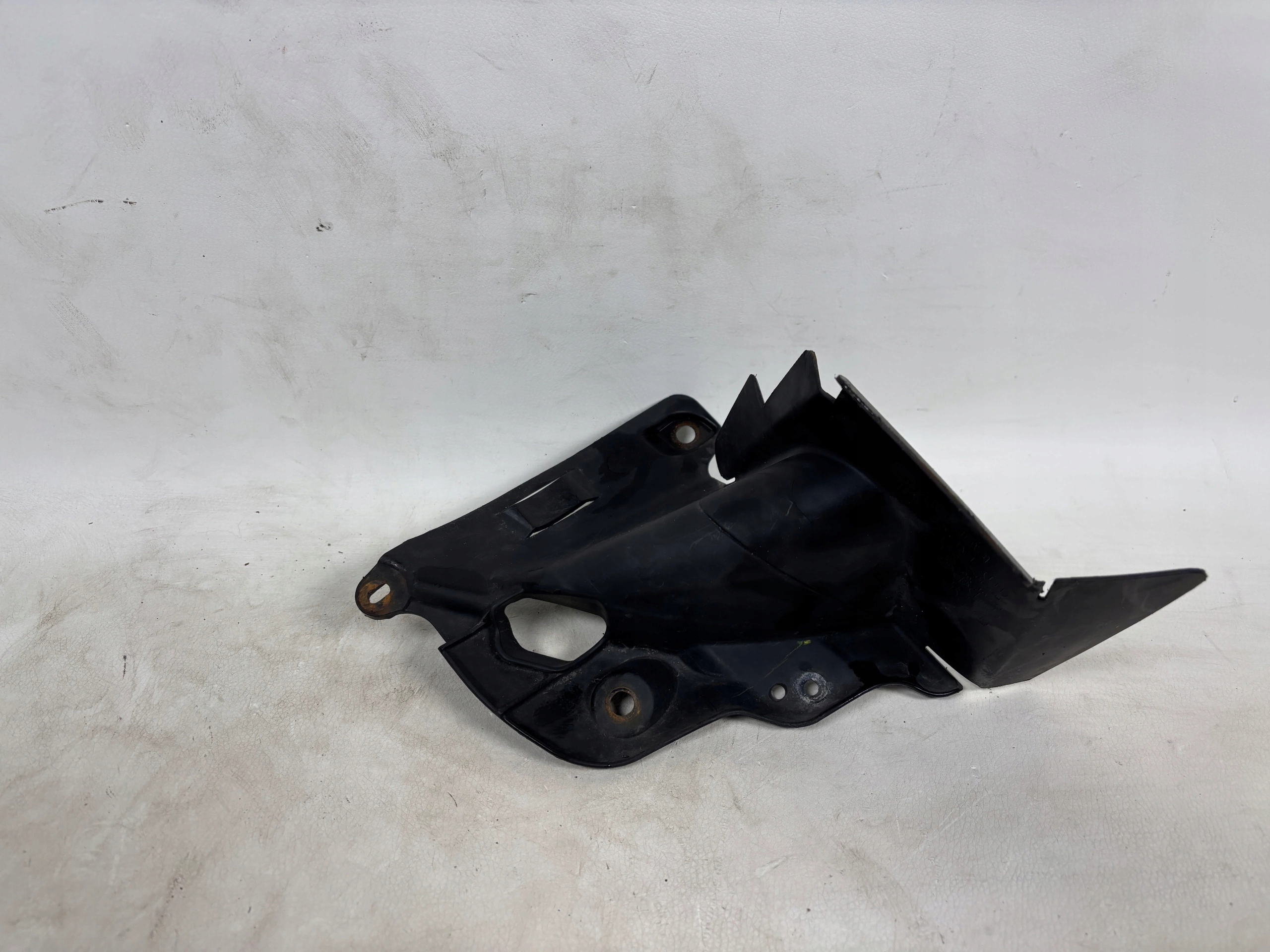 MAZDA CX5 II LIFT holder console GRILLA left front KSD4-50161