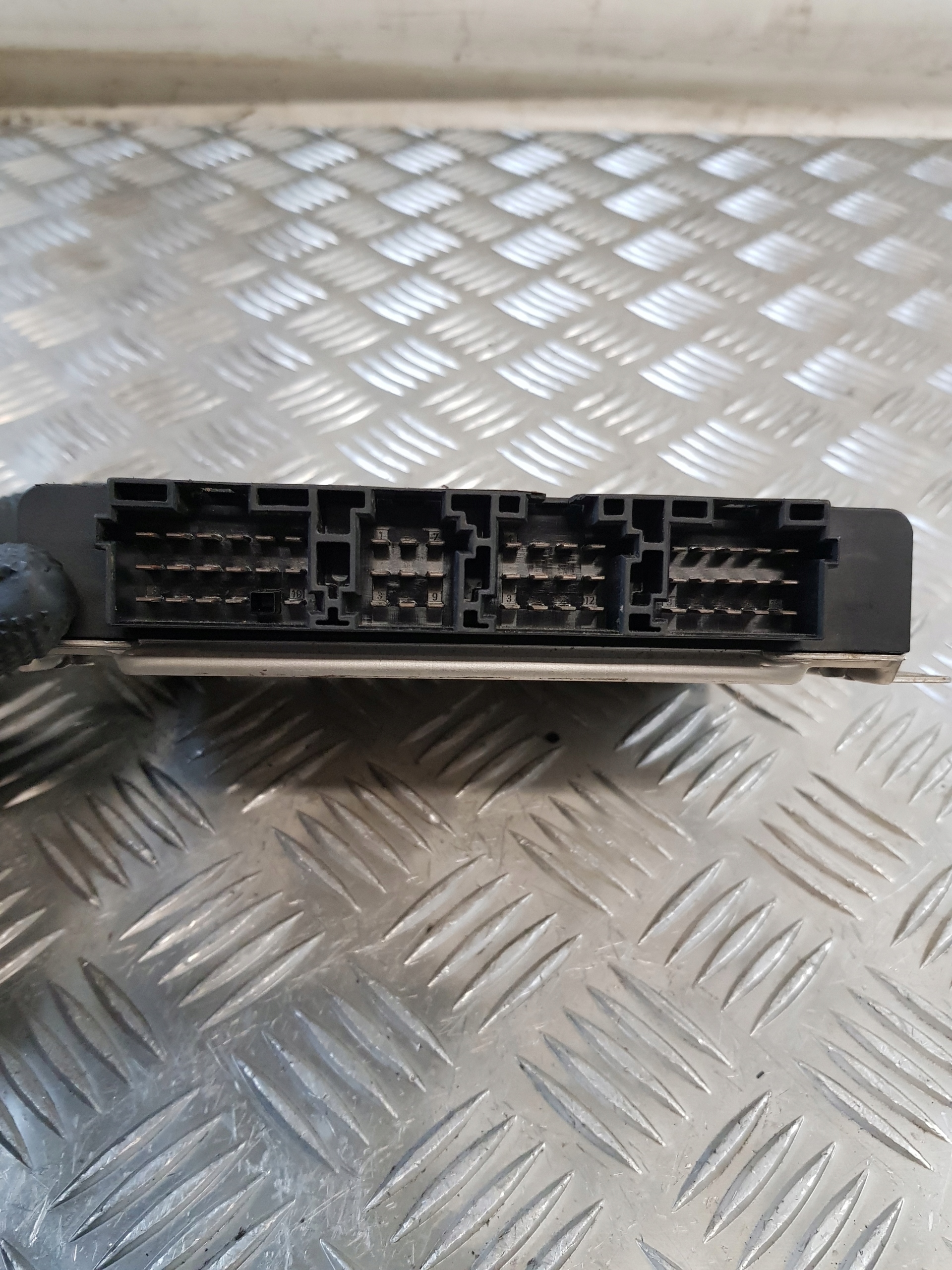 control unit BOSCH ABS/ASR 0486104034 DO AUTOBUSU