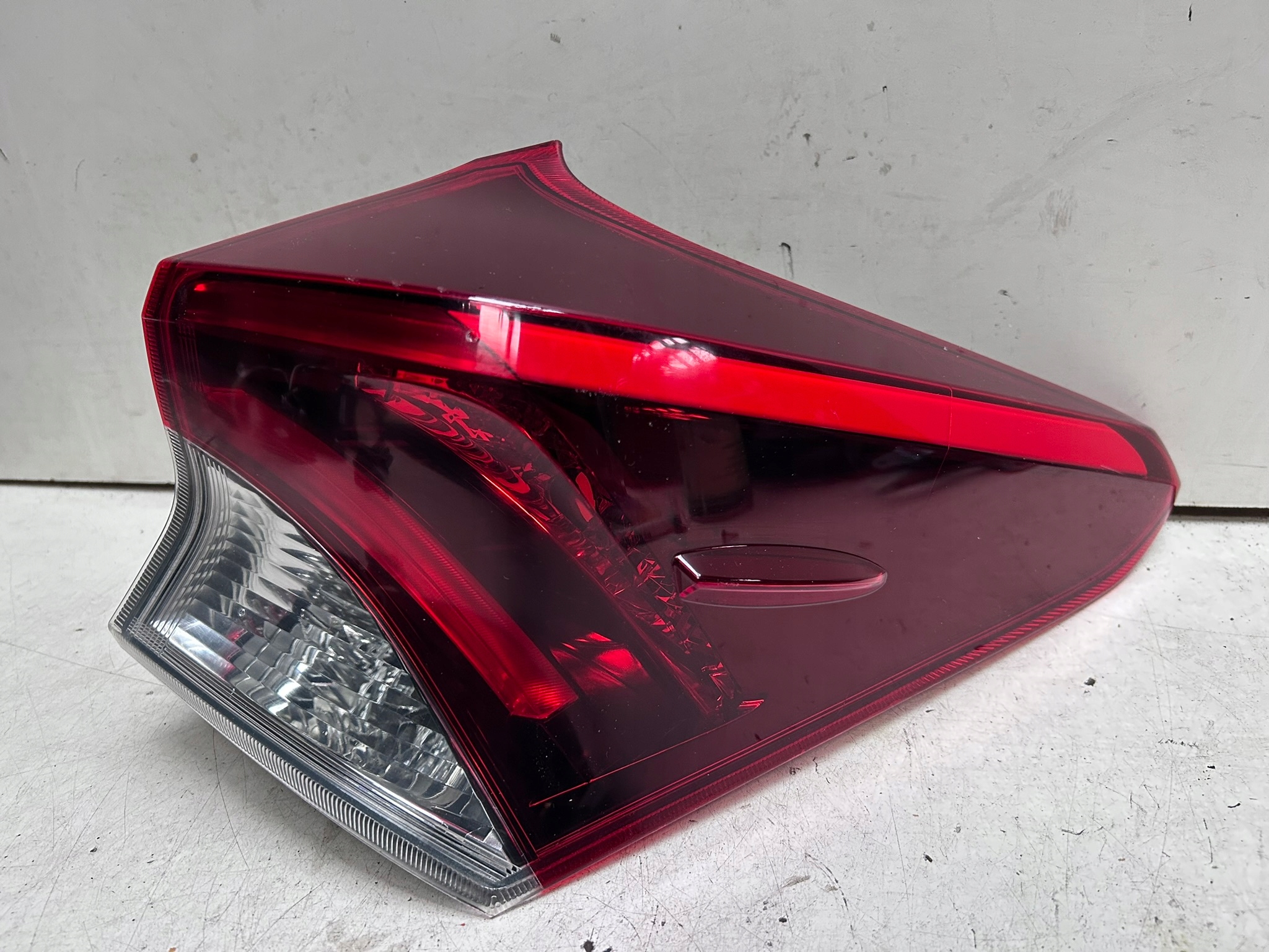 Lampa tył prawy Toyota Auris 2 lift