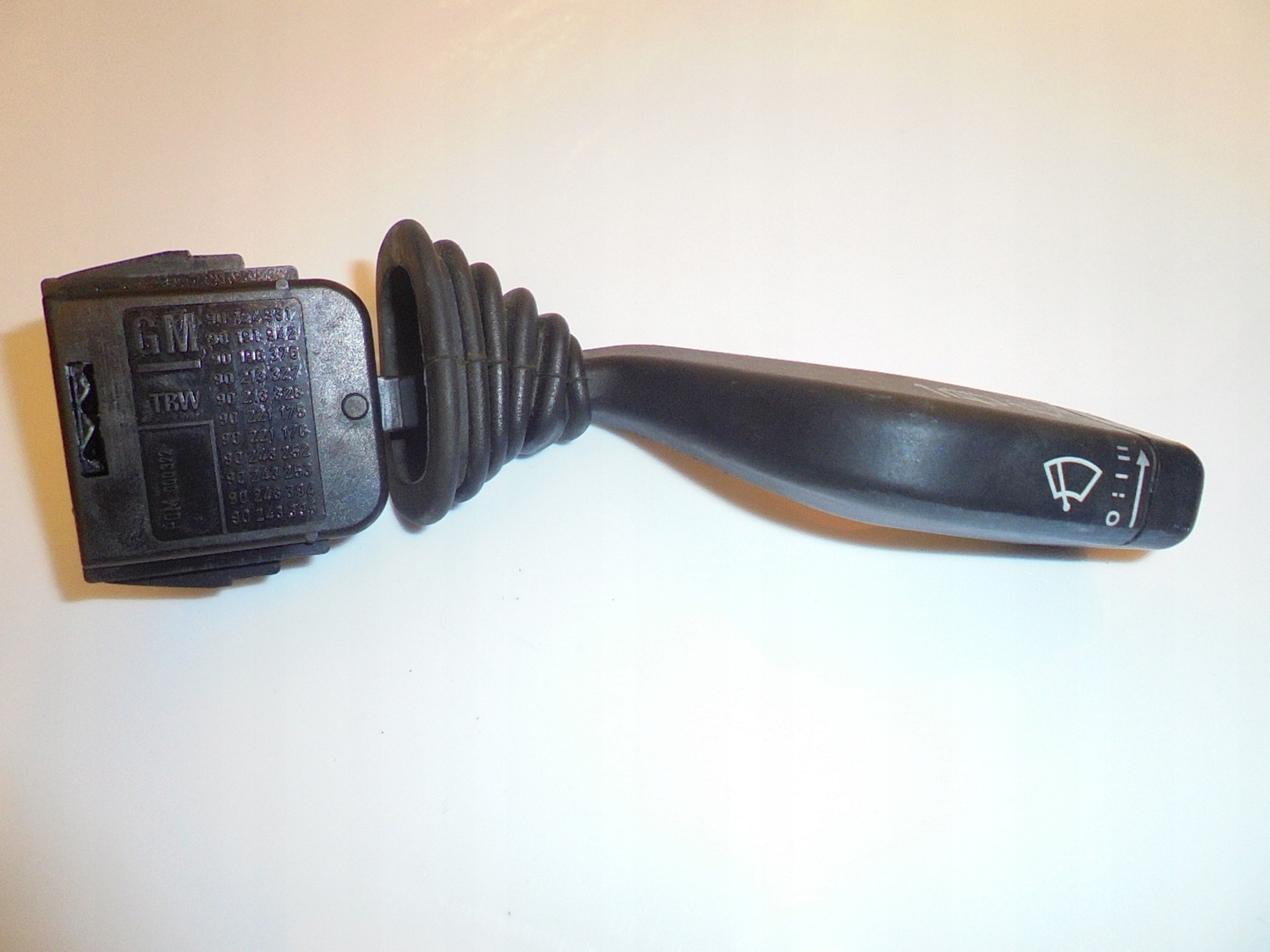 Commodo essuie glace OPEL 90124931