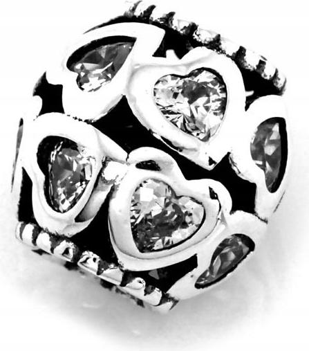 Stříbrný přívěsek 925 kulatý s zirkony 2,91 g, ideální jako dárek