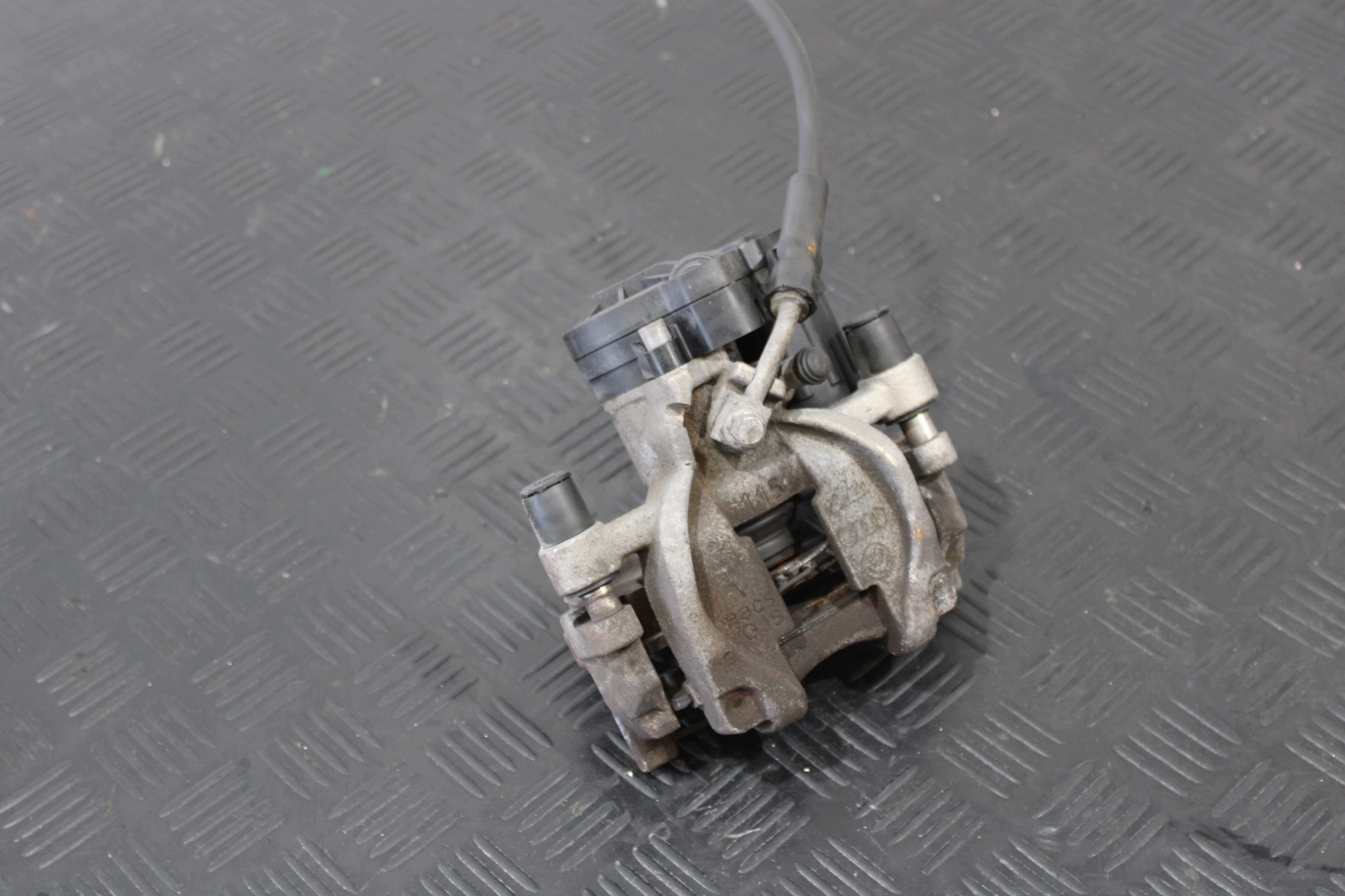 caliper brake left rear part 5Q0615405BG AUDI A3 8V0 8V4 2013