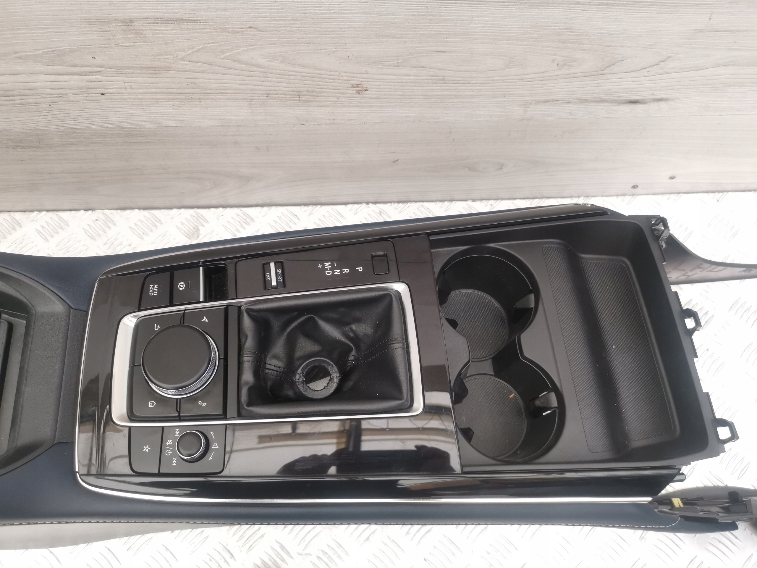 mazda CX30 америка 21- тунель средний контр