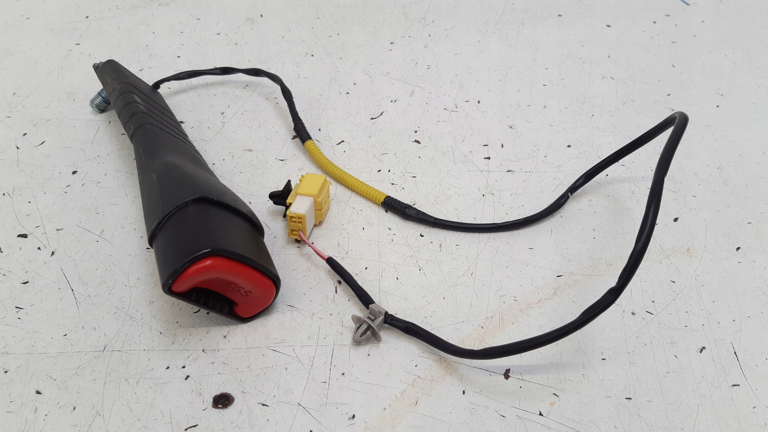 Zapinka supports right front Chevrolet Captiva