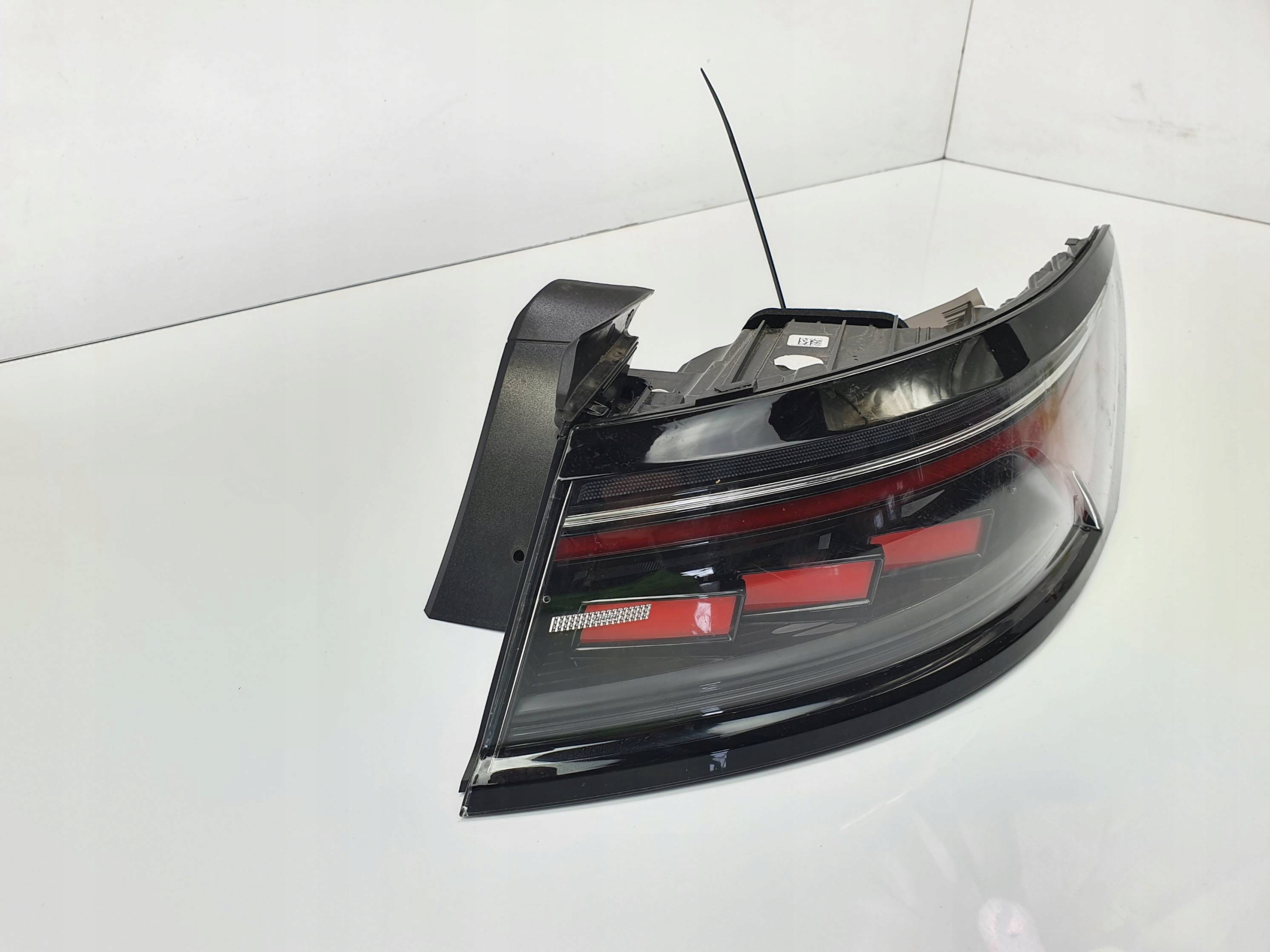 light right rear part 3G7945208B VOLKSWAGEN ARTEON