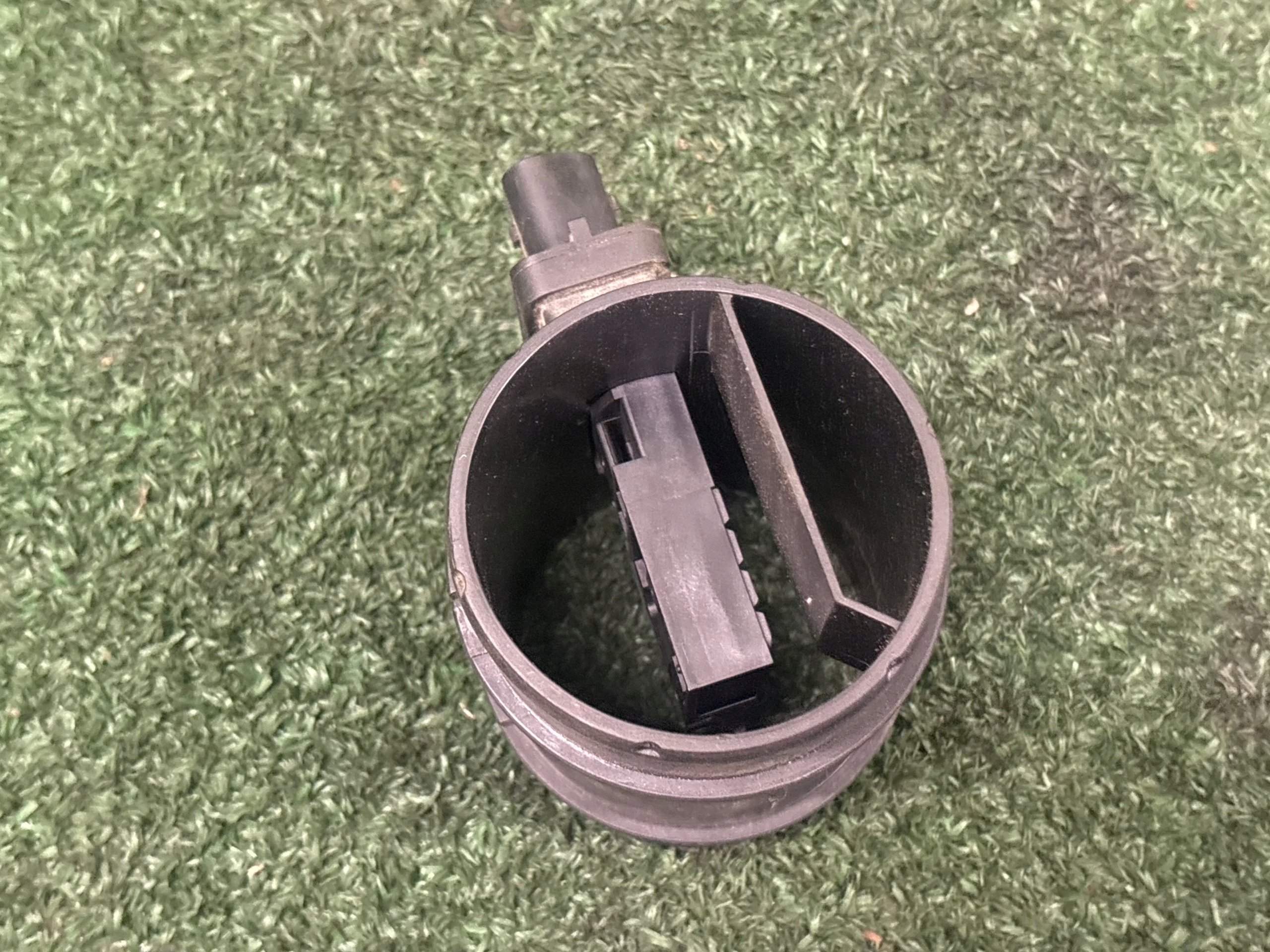 flow meter air OPEL ASTRA J 55561912
