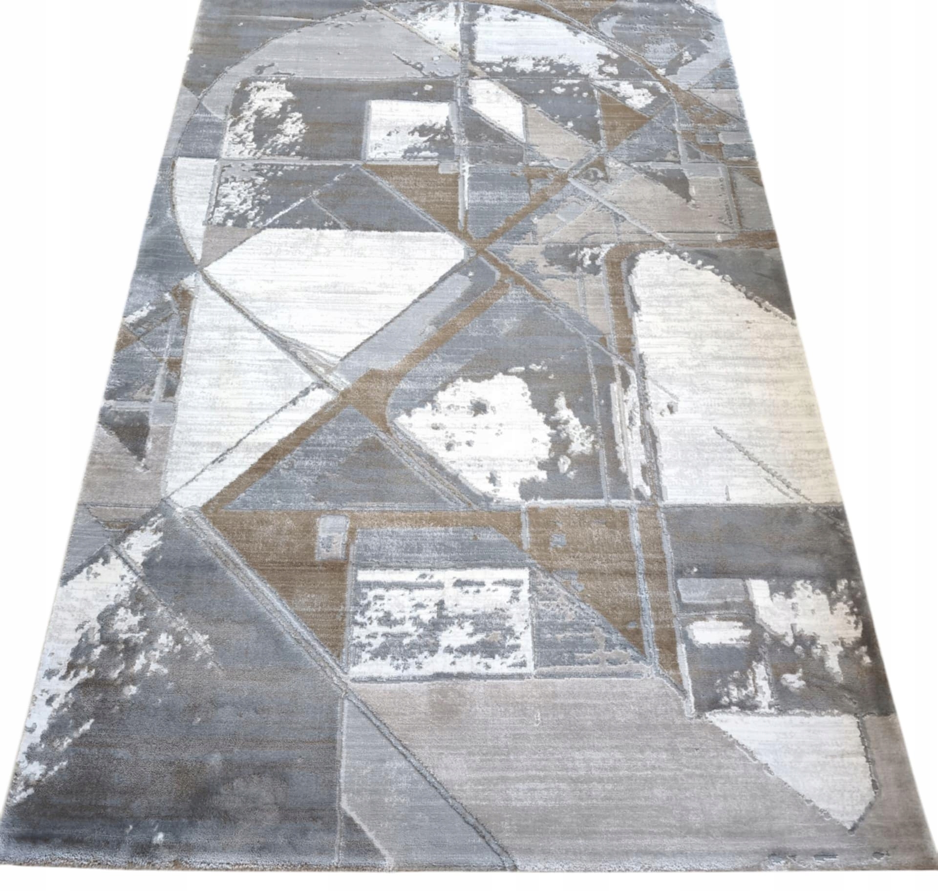 Koberec do obývačky 160 x 230 cm, loftový vzor s plyšovými štetinami, kvalita