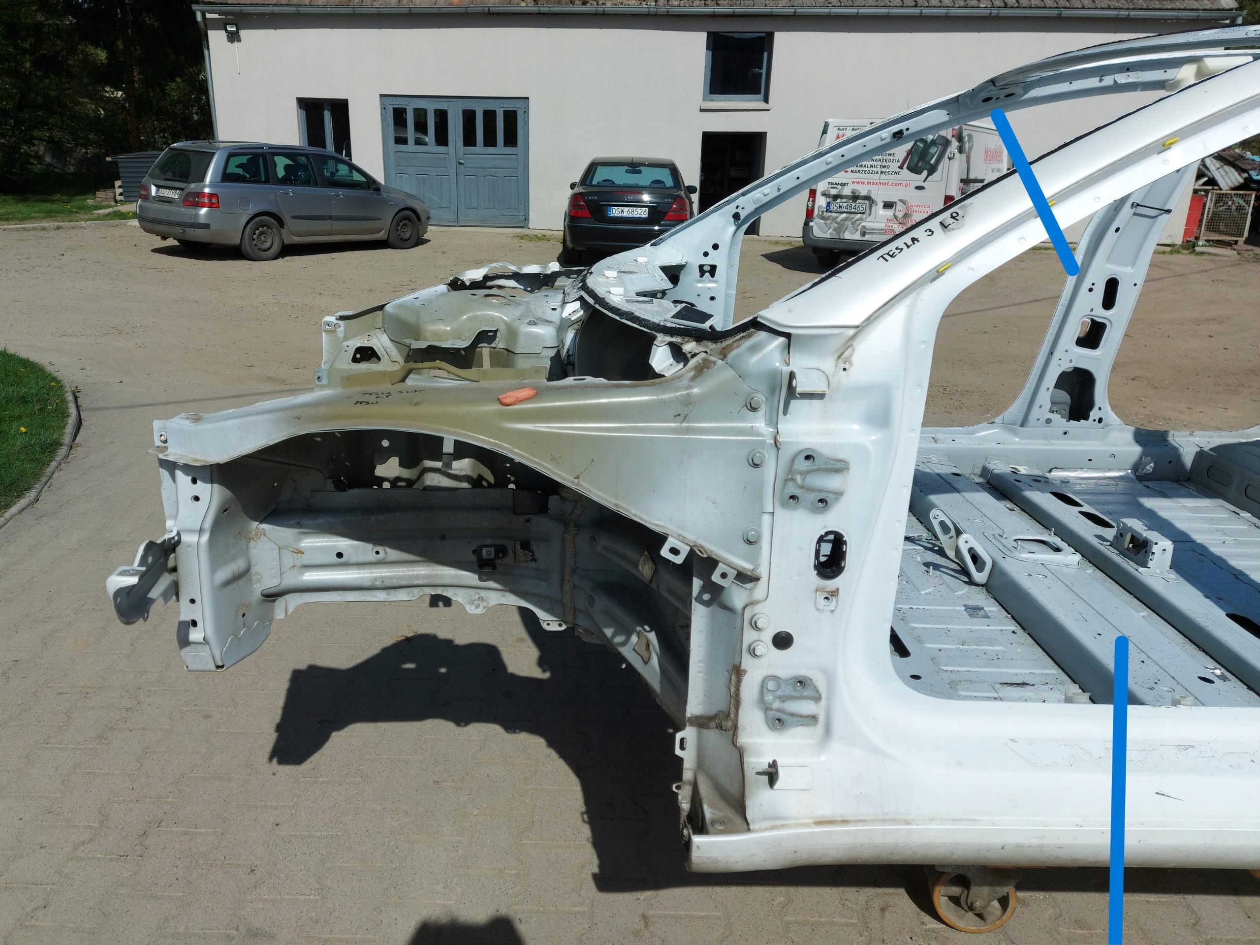 Tesla Model 3 III čtvrtka levá předek přední