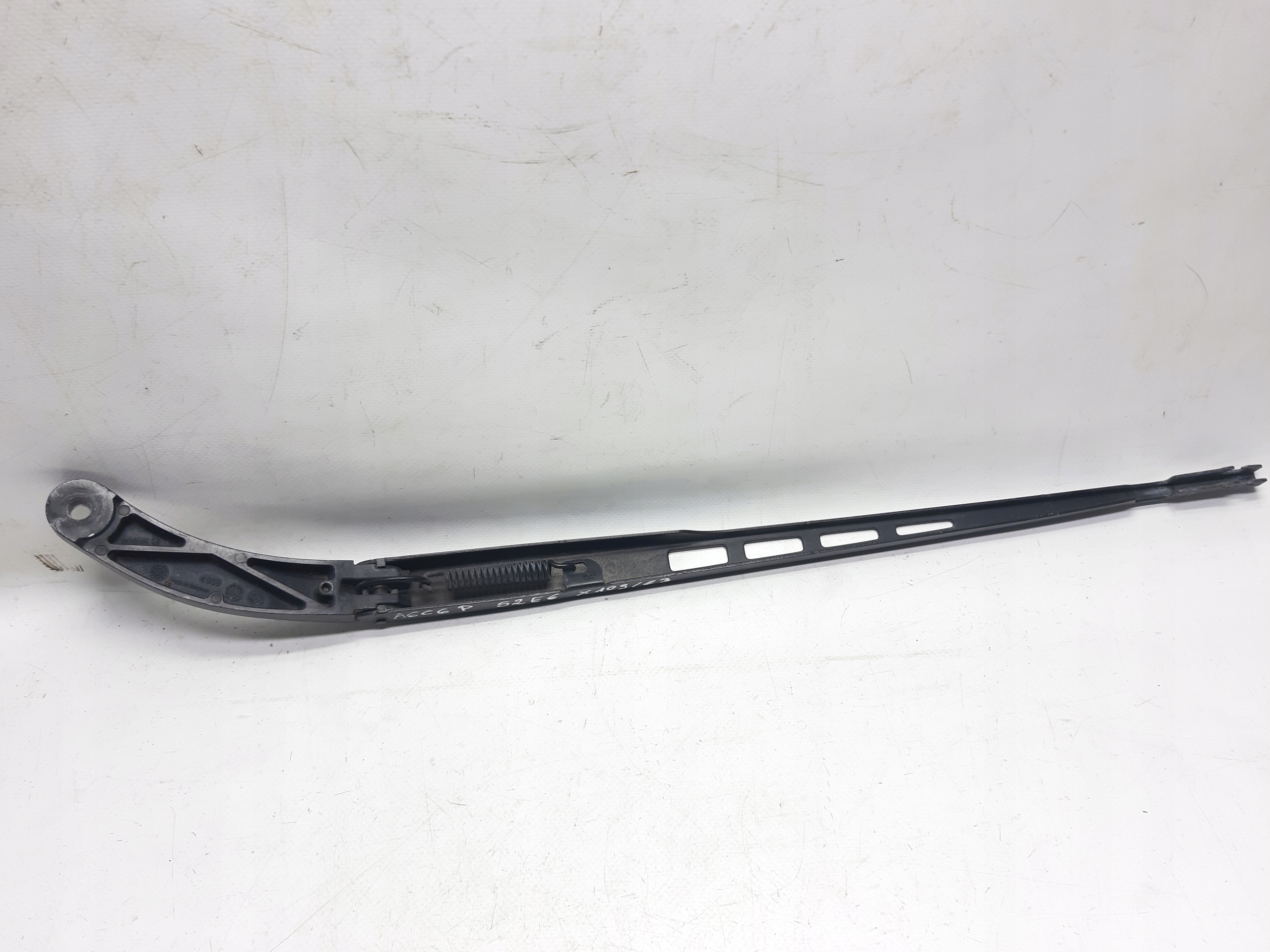 wiper arm right AUDI A6 C6