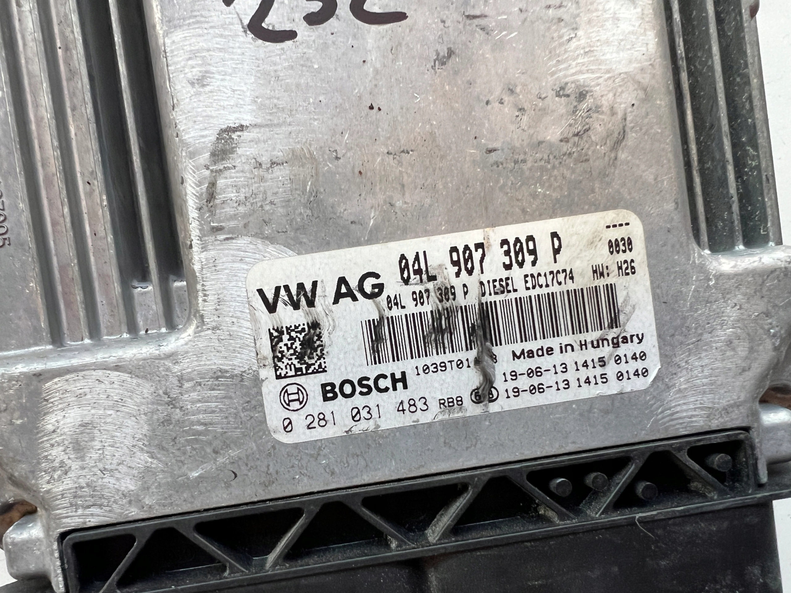 VW PASSAT DCZA 1.6 TDI 04L907309P 0281031483 EDC17C74 computer Originale
