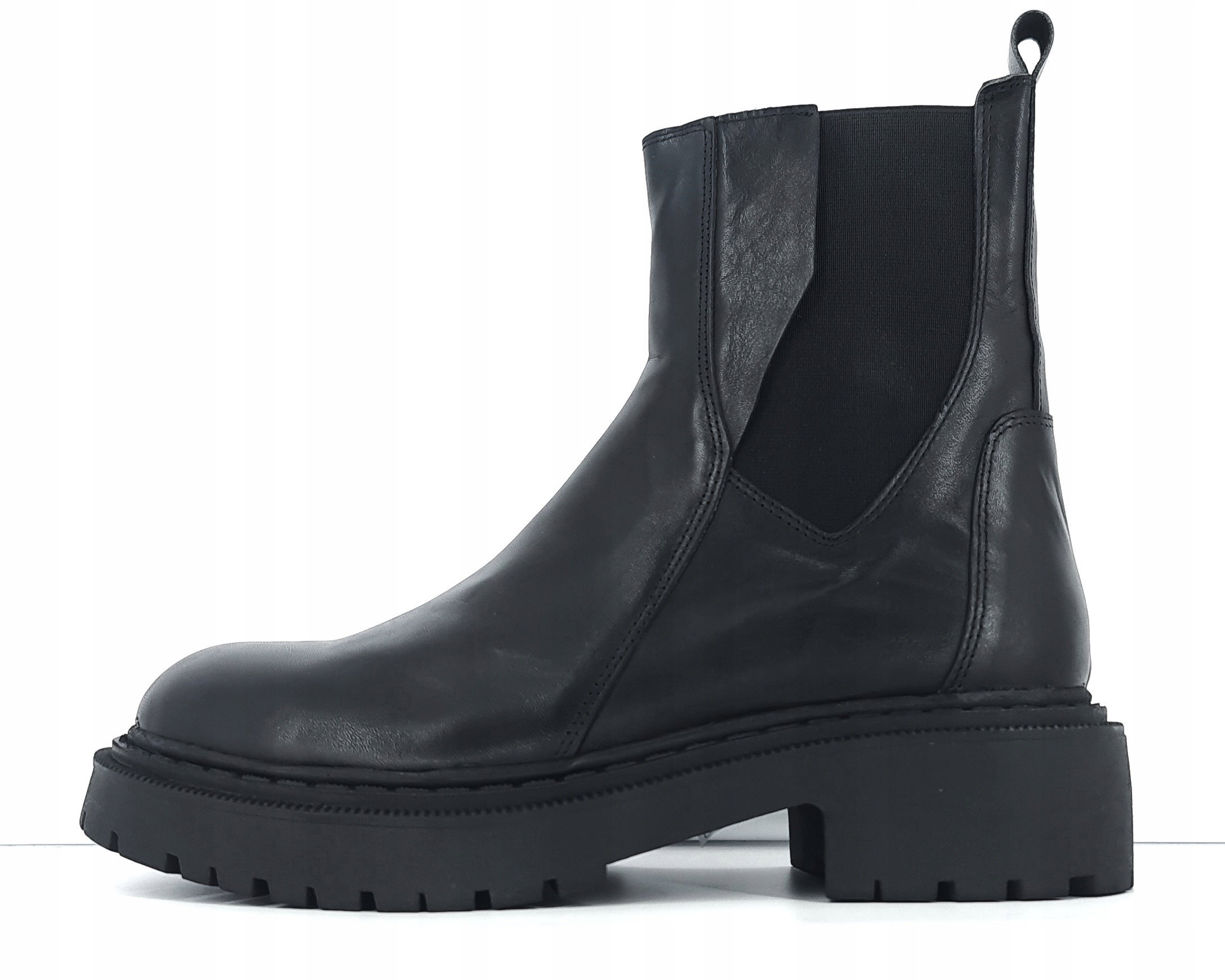 Klasické černé kožené kotníkové Kotníkové Boty Inuovo 41