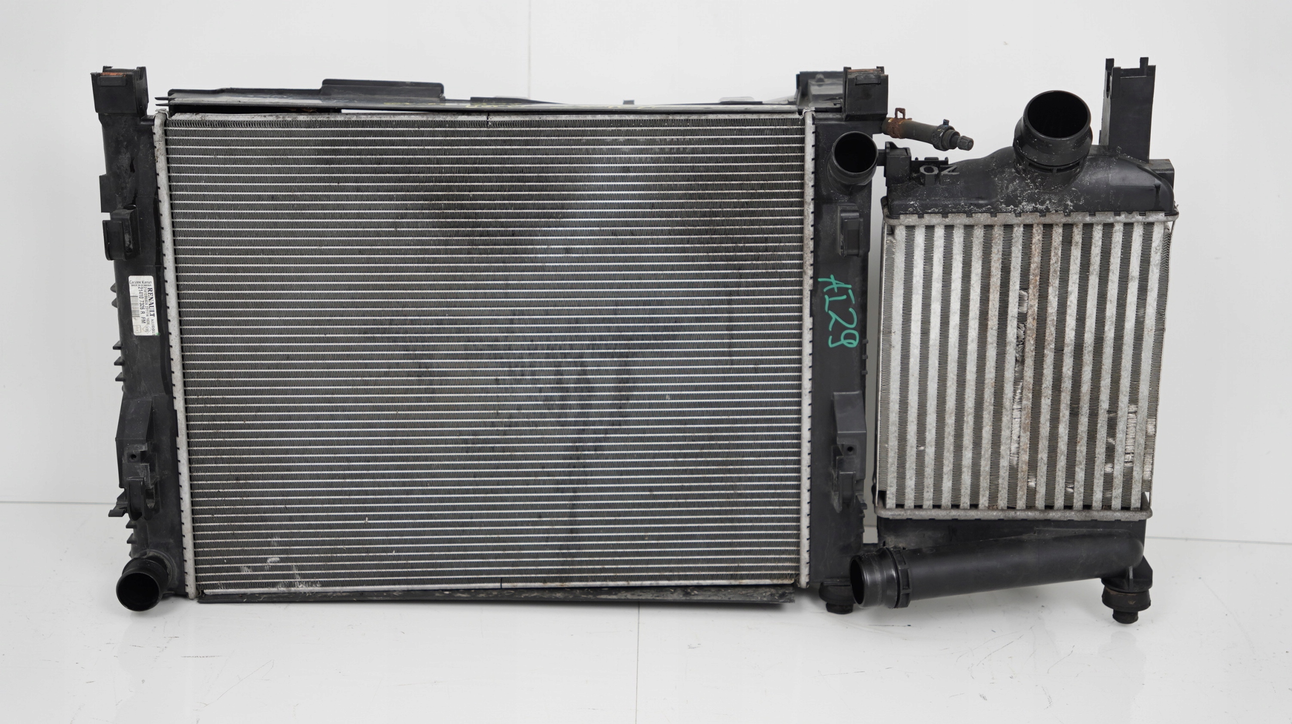 KOMPLET CHŁODNIC RENAULT CLIO IV 12-16R 0.9B Producent części Ford OE