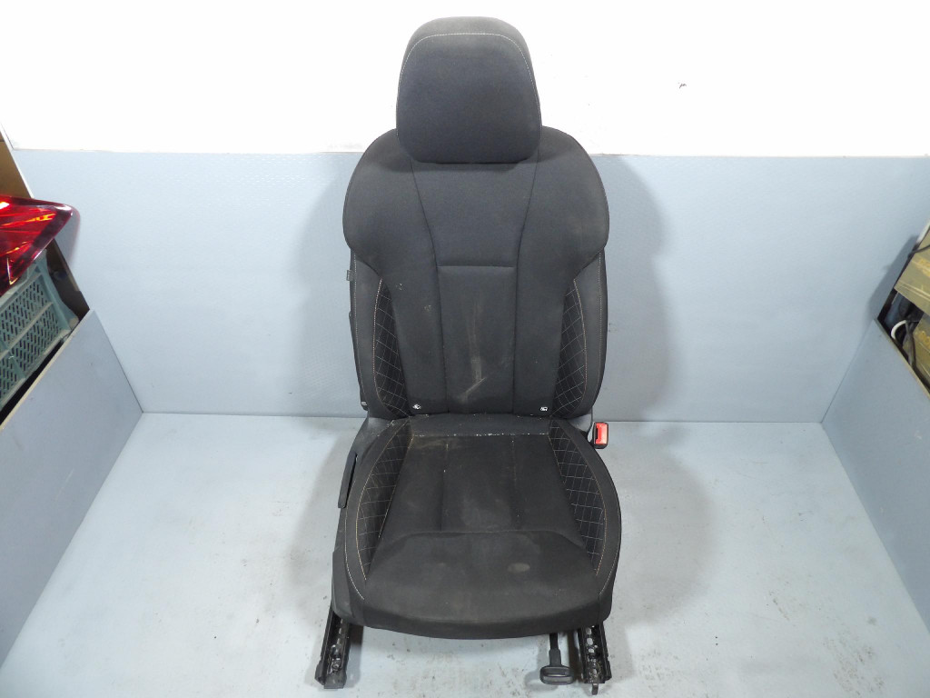 SKODA SCALA кресло пассажира