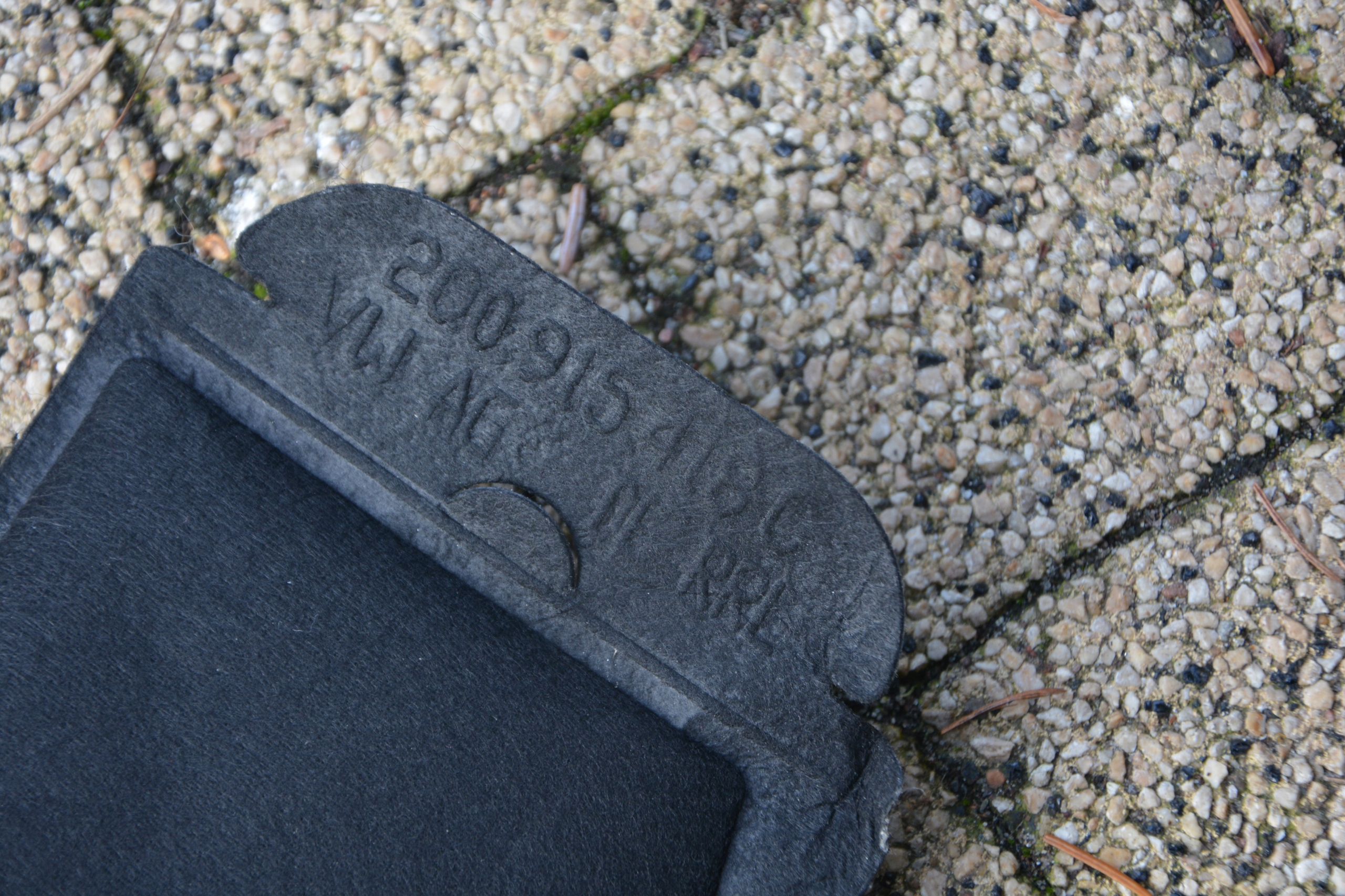 POKROWIEC AKUMULATORA OSŁONA VW GOLF 7 VII 2Q0915418C Producent części Volkswagen OE