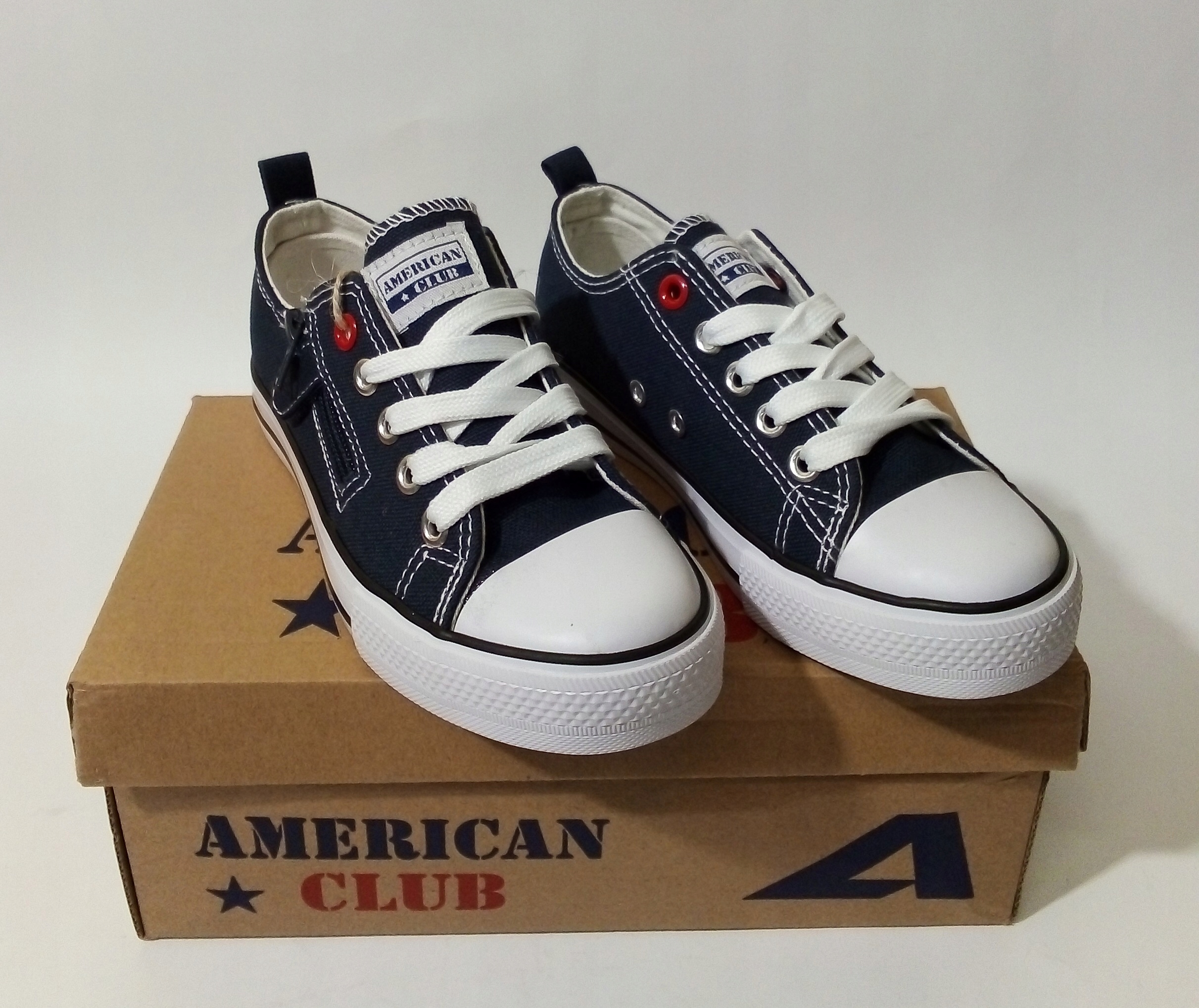 

Nowość ObuwiE sznurow Trampki American roz. 33
