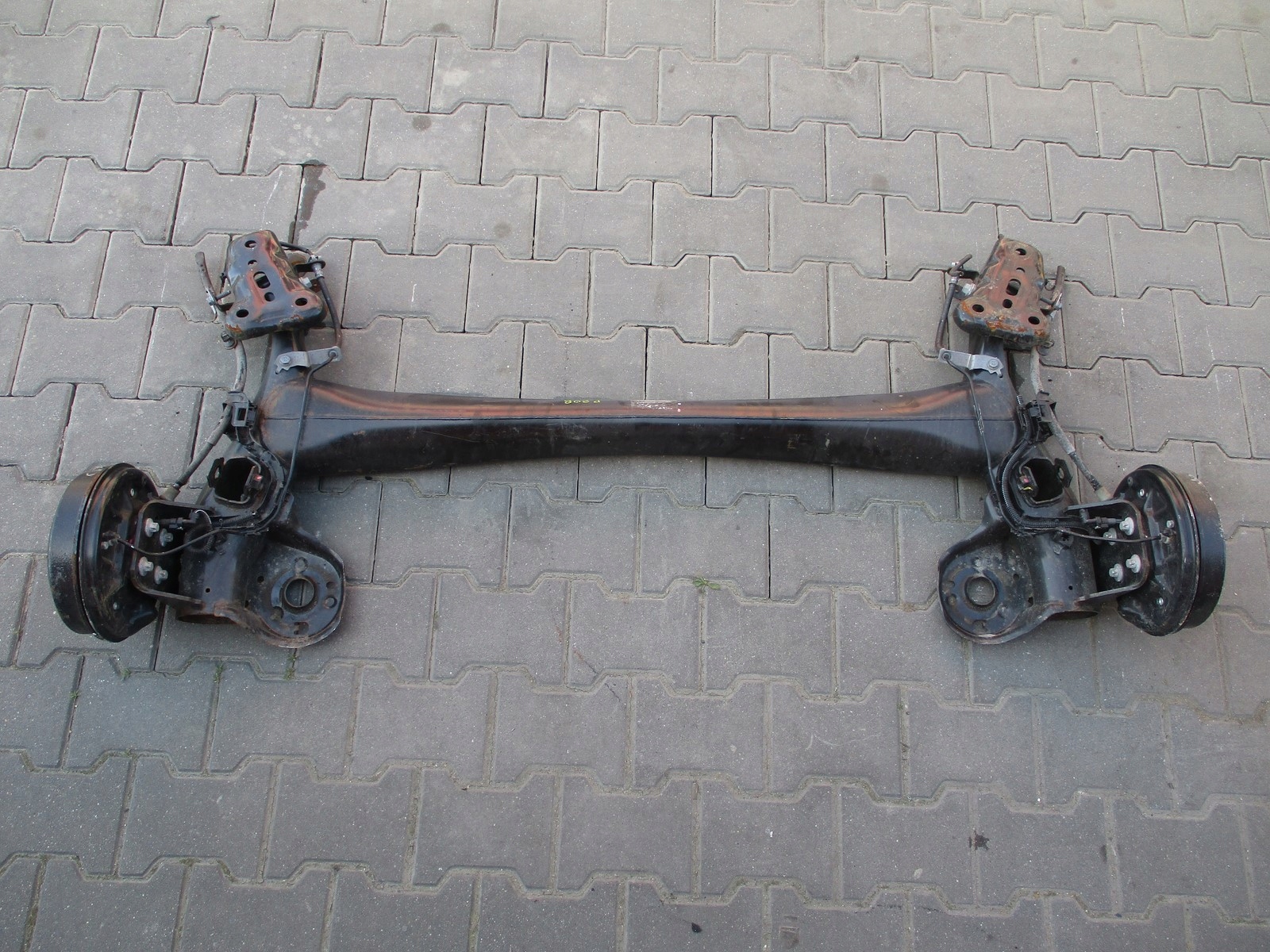 axis rear sususpension PEUGEOT 208 II