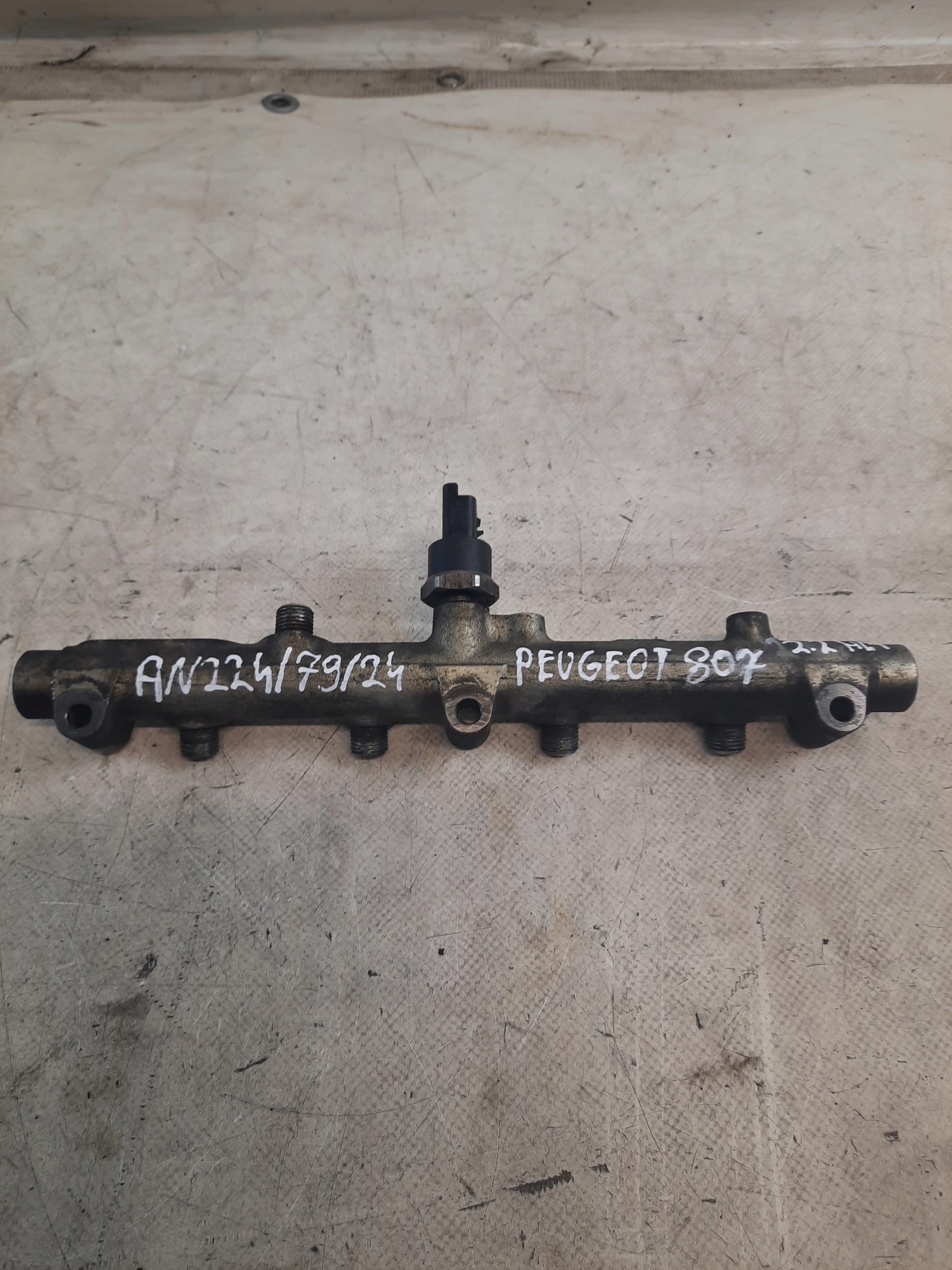 Peugeot OE 0445214017 Rampe injection
