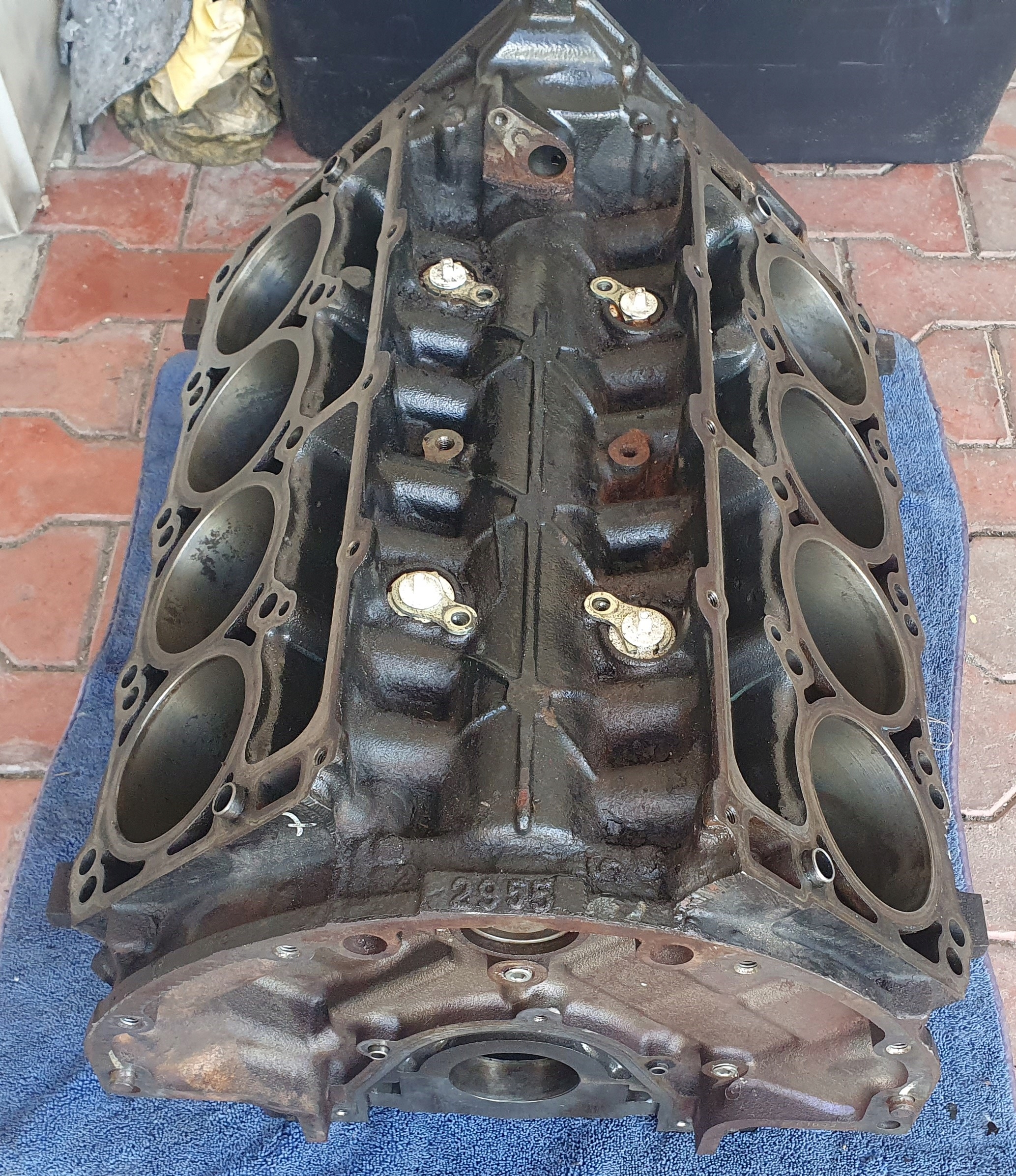 DODGE CHARGER LIFT 2015- 5.7 V8 BLOK SILNIKA Typ silnika Benzyna