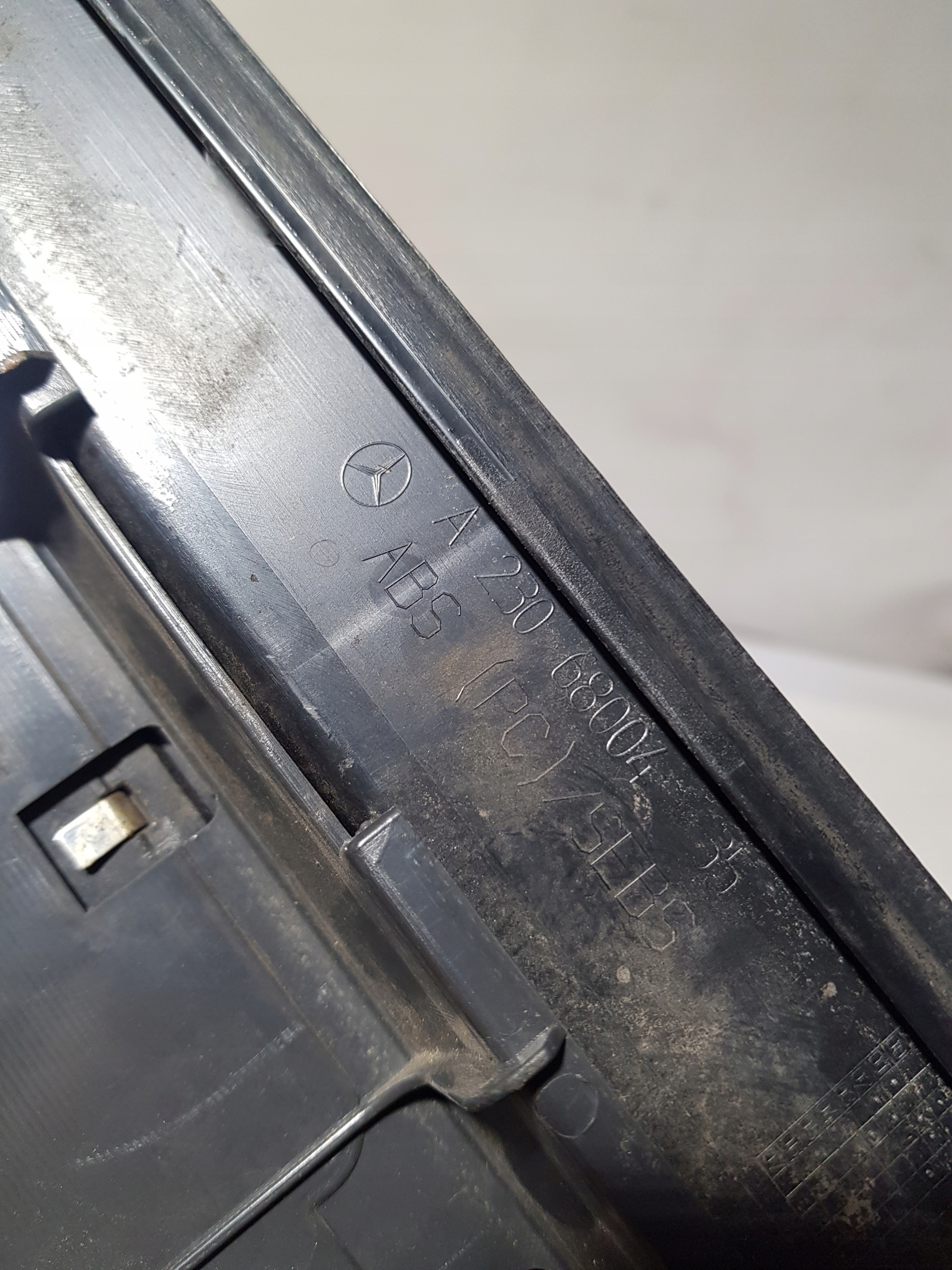 moulding threshold DEKOR right MERCEDES SL R230