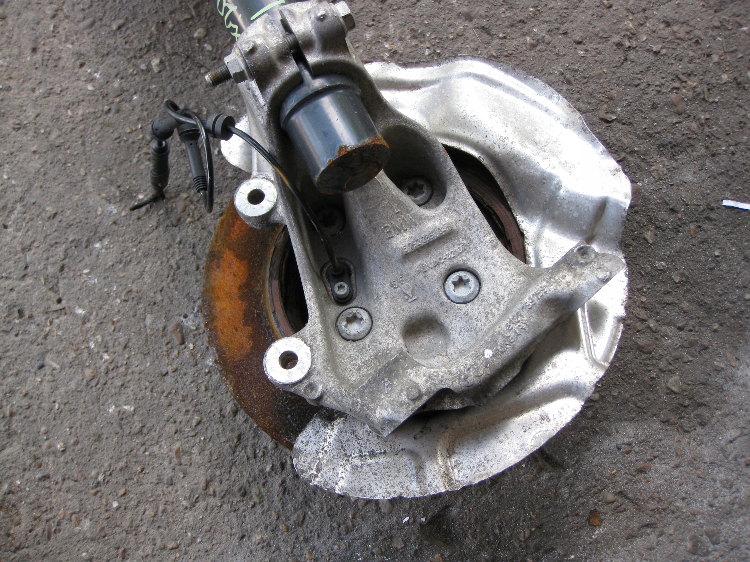 BMW F20 1.6i 14R McPherson left front 6862171