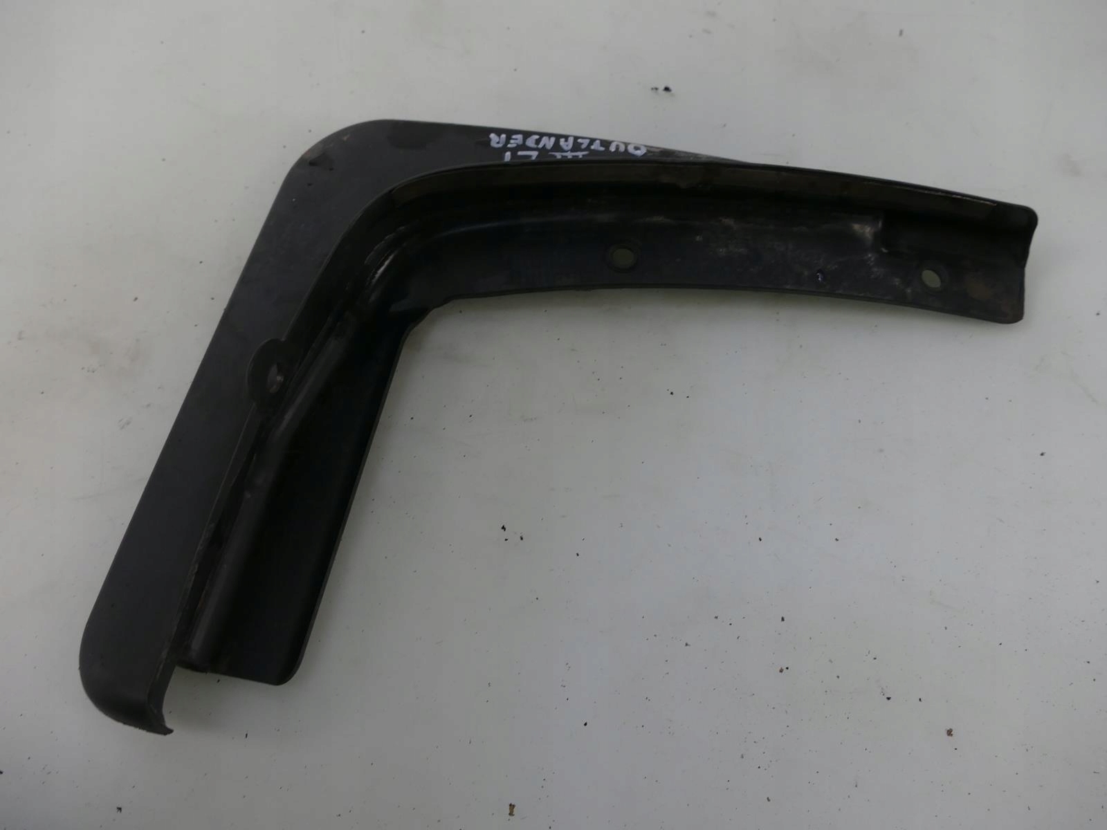 MITSUBISHI OUTLANDER III mudguard flap left rear part rear mudguard left rear.