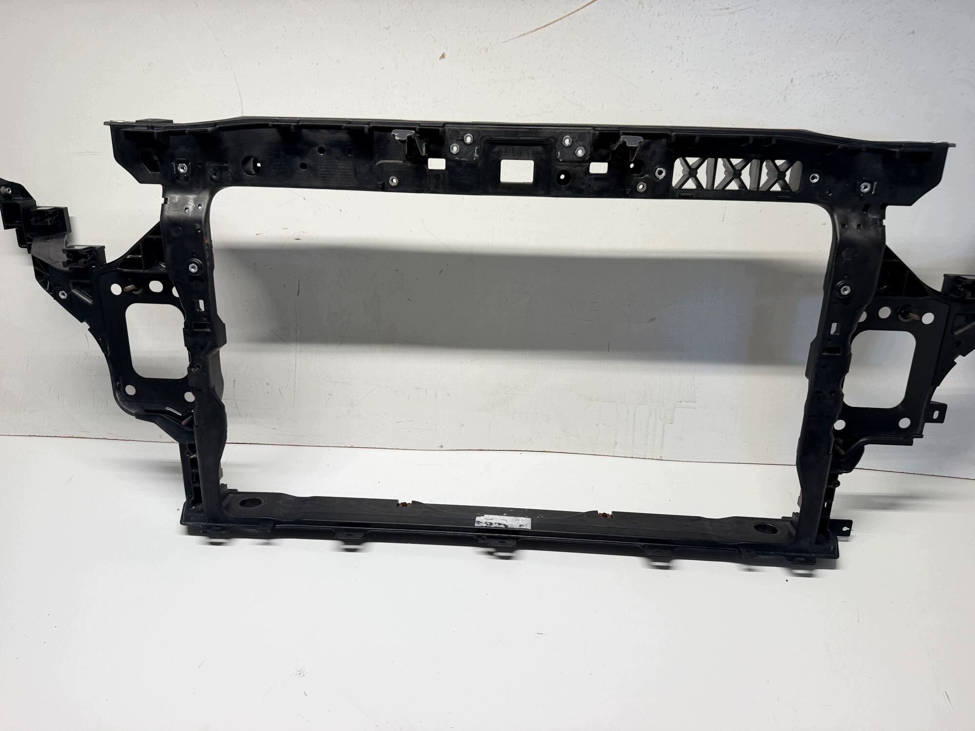 support panel for radiators pillar KIA XCEED 64102-J7500 2019
