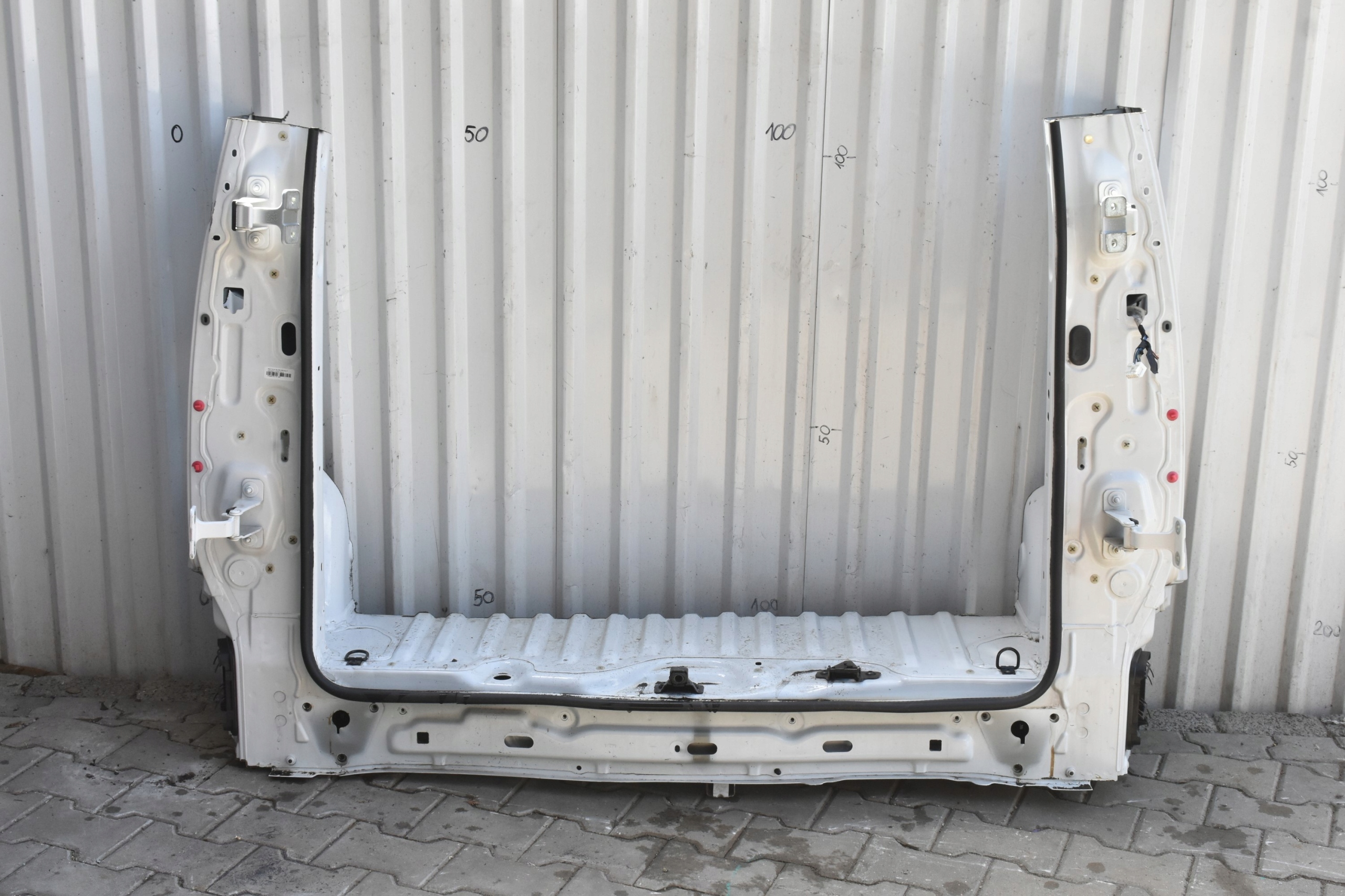 PAS TYLNY SŁUPKI RENAULT KANGOO II CITAN W415 OQNG