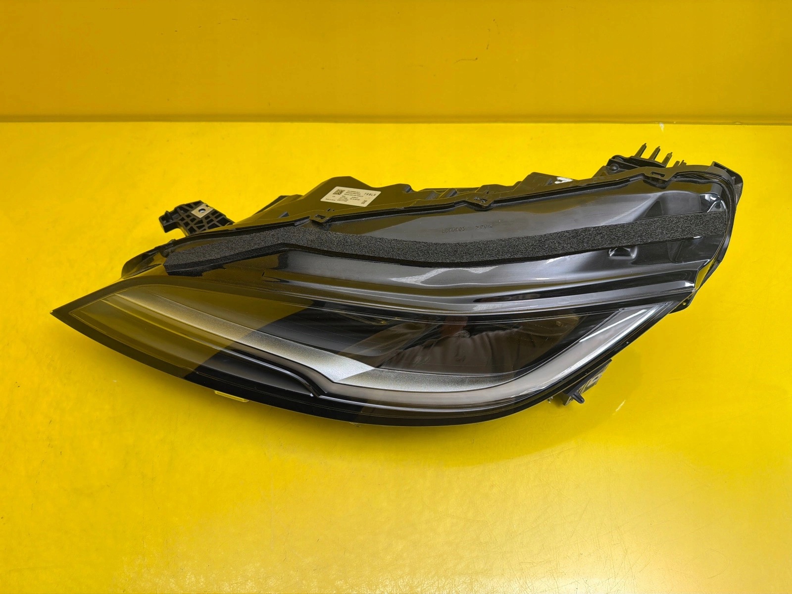 light left front Tesla 3 Lift Highland Full Led 1760888-00-F