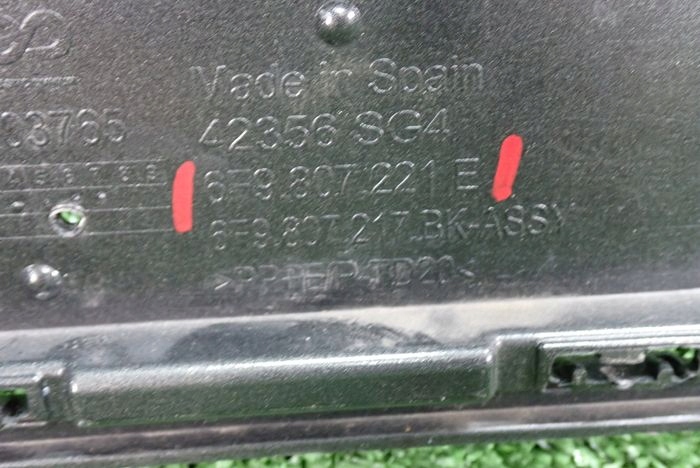 SEAT ARONA LIFT 21- front bumper front