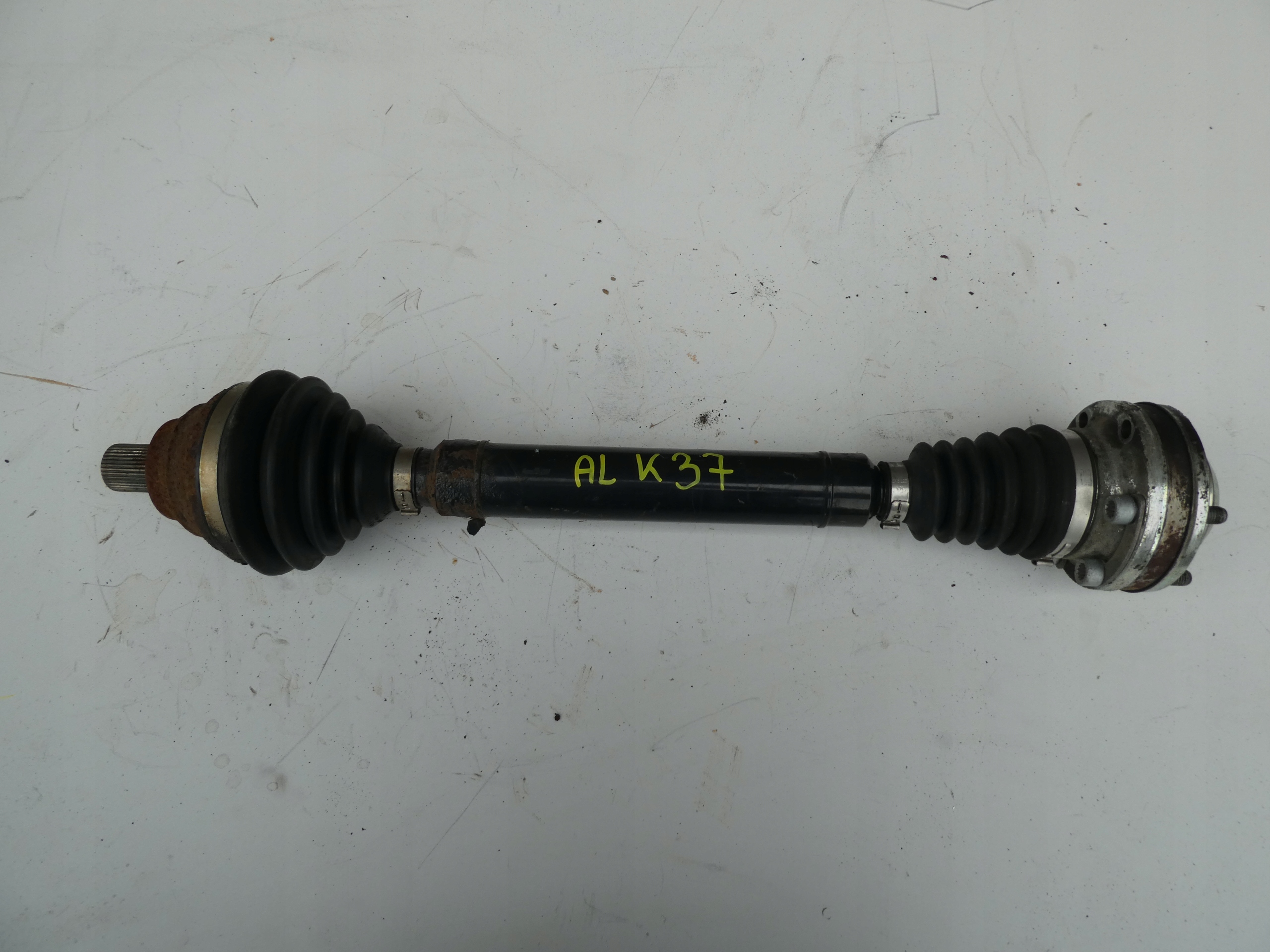 VW semi-axis front right VW SEAT SKODA 1K0407272CM