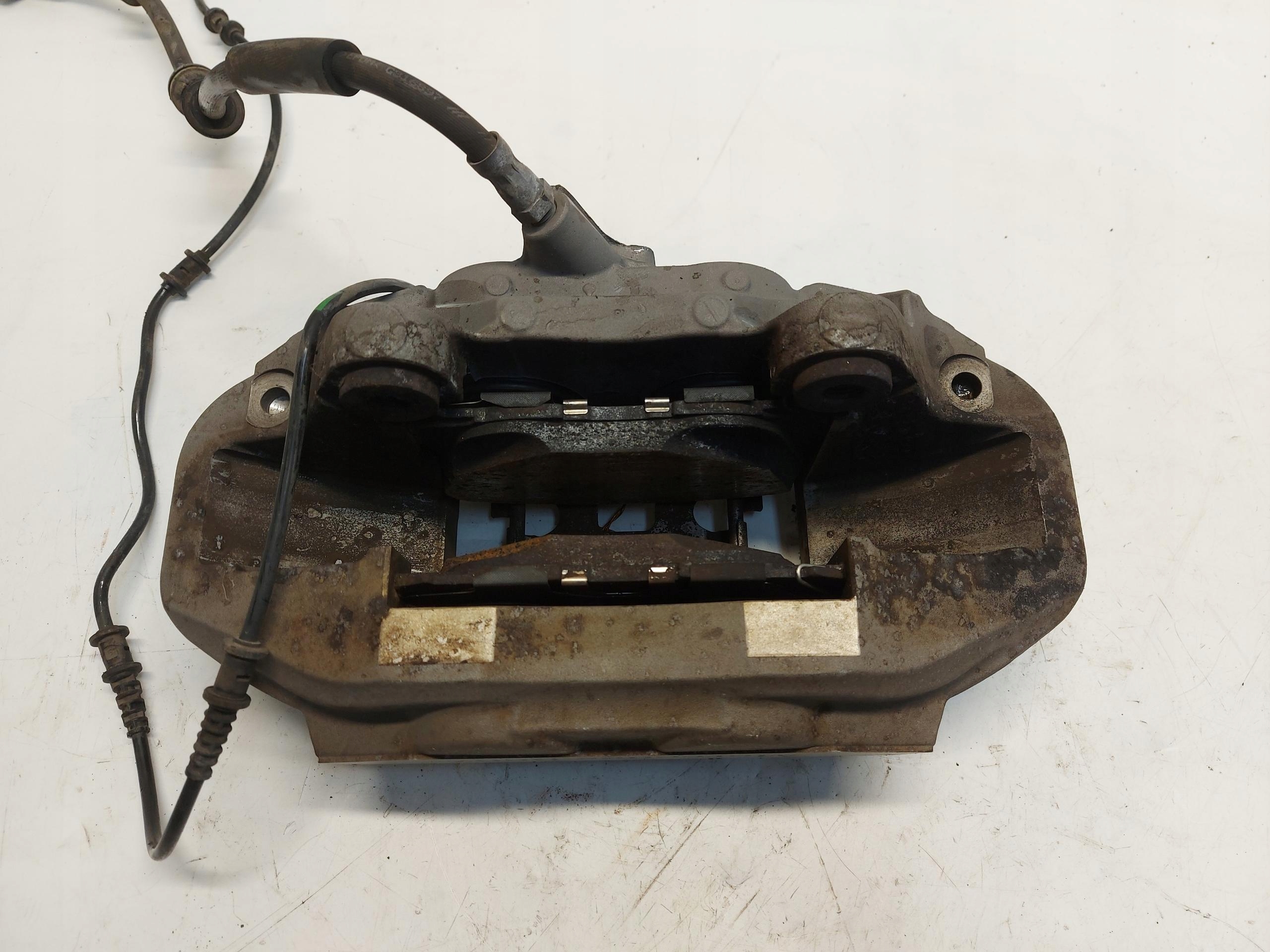Mercedes EQC 400 W293, caliper right front