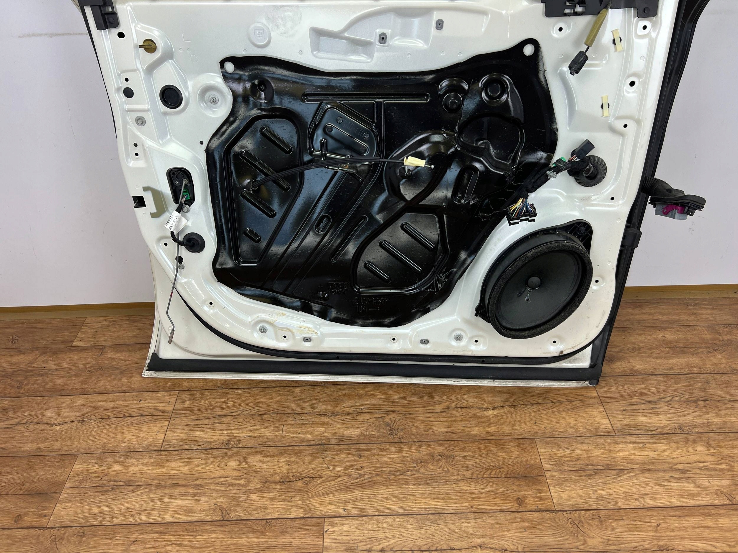 door front left Cadillac Escalade IV 2015+