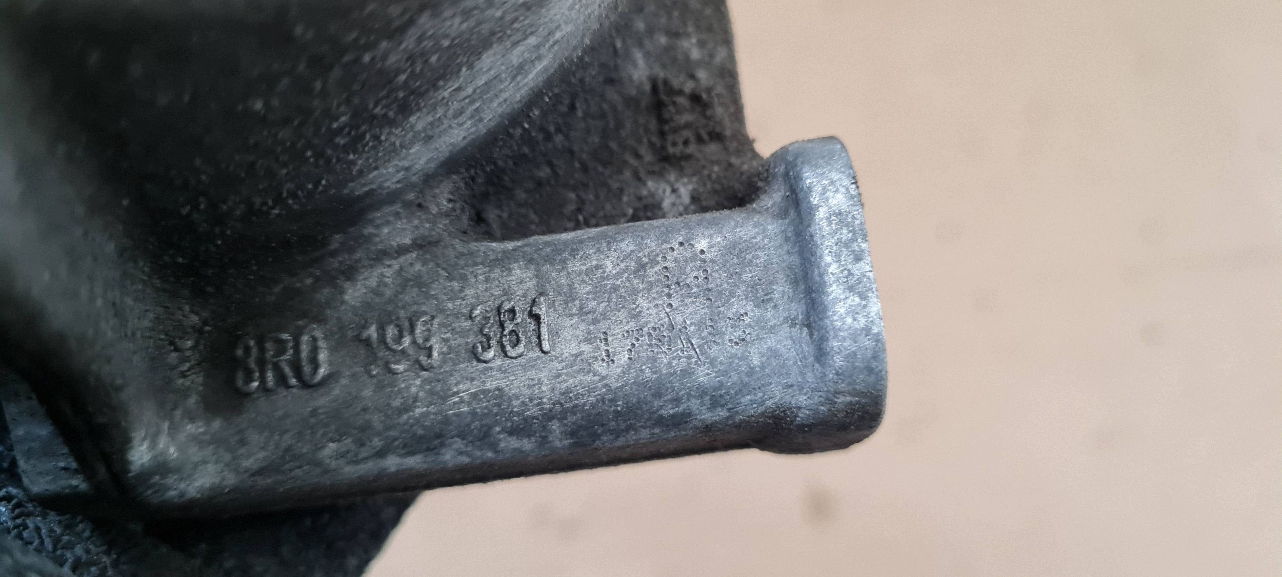 Q5 8R LIFT engine mount 2.0 TDI 8K0199381A A4 B8 A5 LIFT