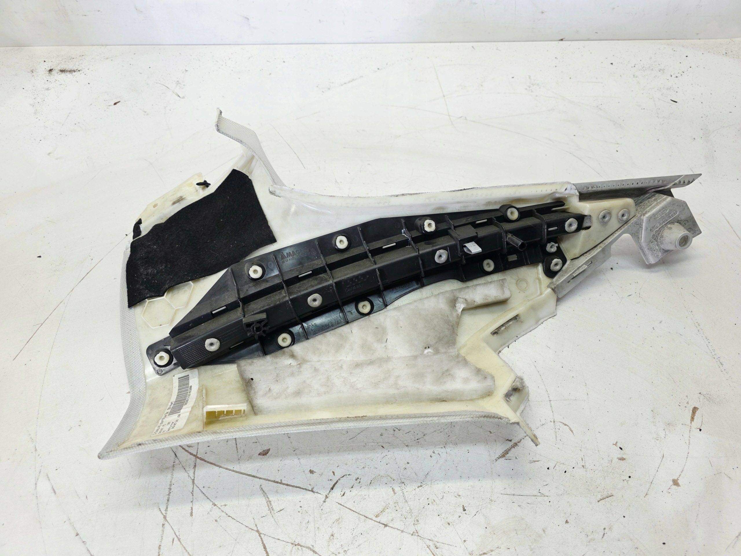 cover pillar boot left rear part AUDI A4 B8 AVANT 8K9867245 V39