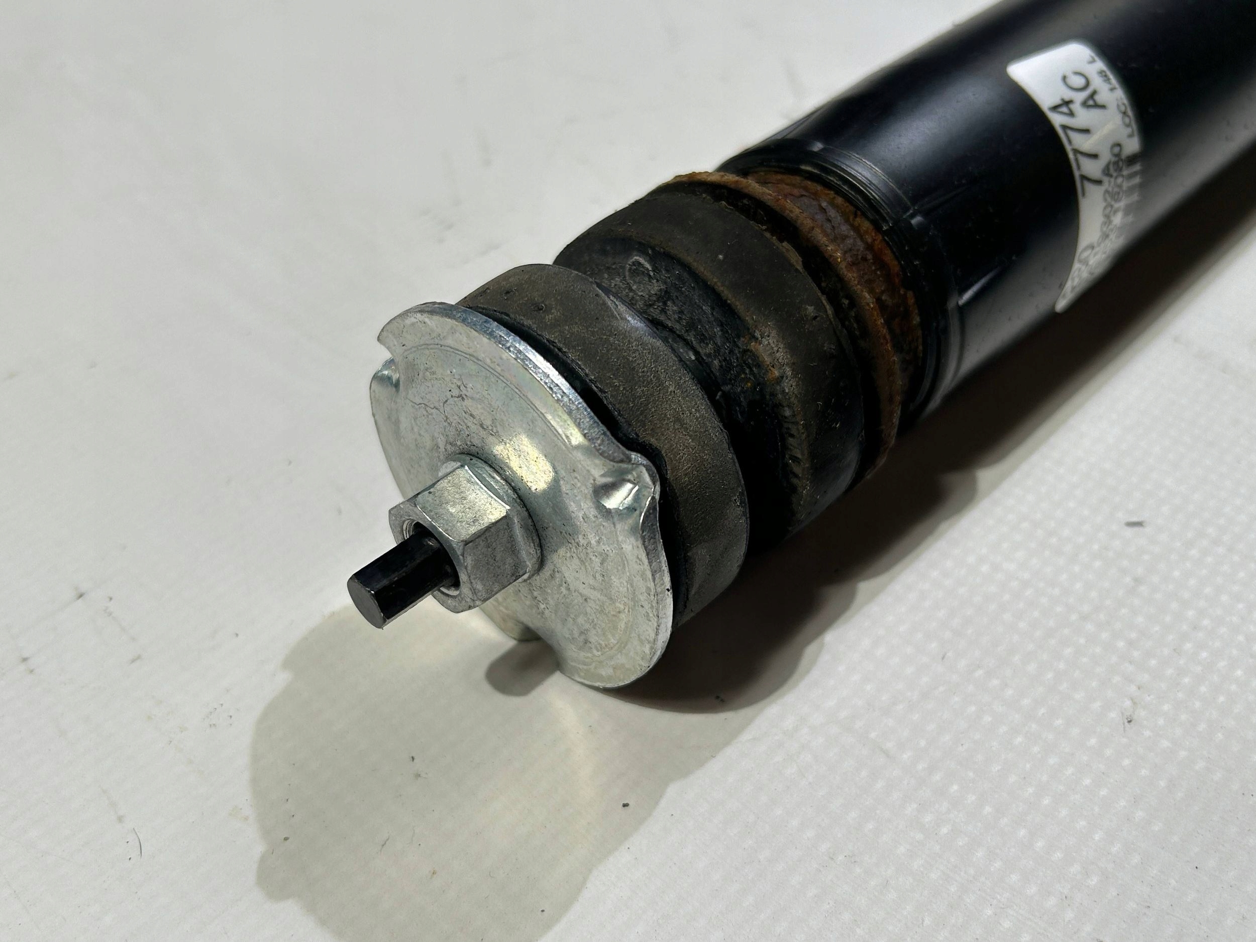 shock absorbers rear part rear right left Ford Explorer V 4X4 2011