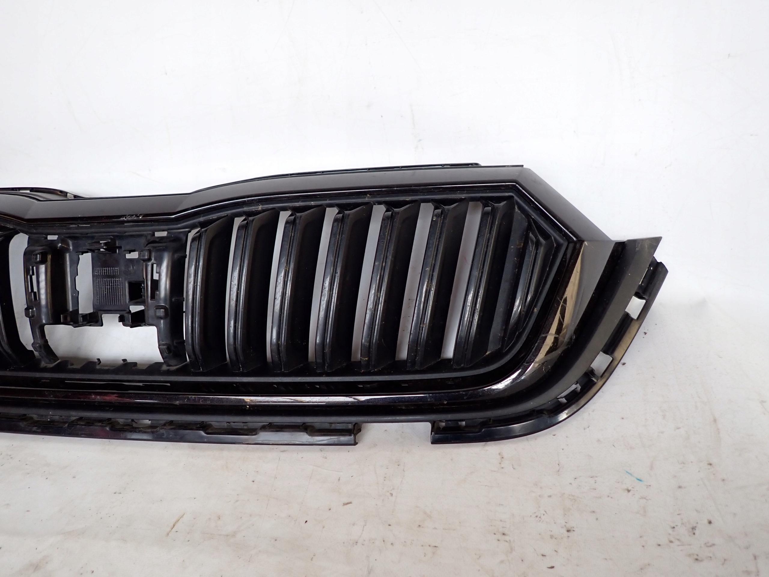 SKODA OCTAVIA IV 19- grill grille radiator