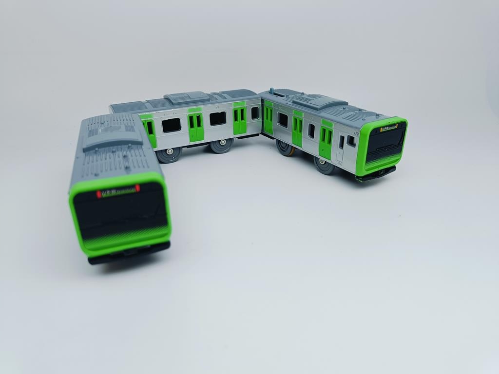 Kolejka JR PLARAIL TOMY POCIĄG zielone ES-07 E235 Seria Yamanote Line Train Marka Tomy