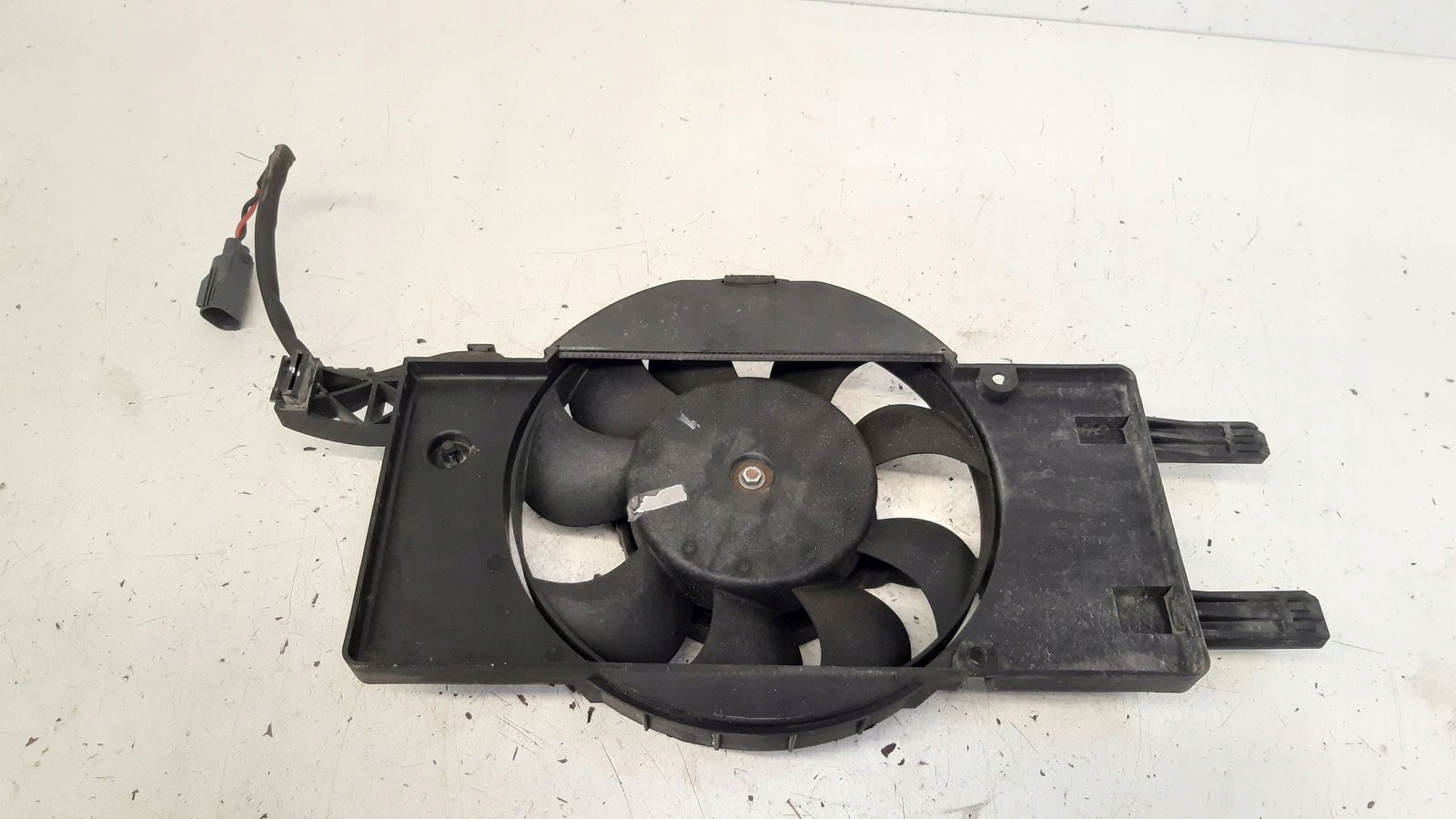 ventilátor chladiče Ford Focus MK3 1,0 Ecoboost