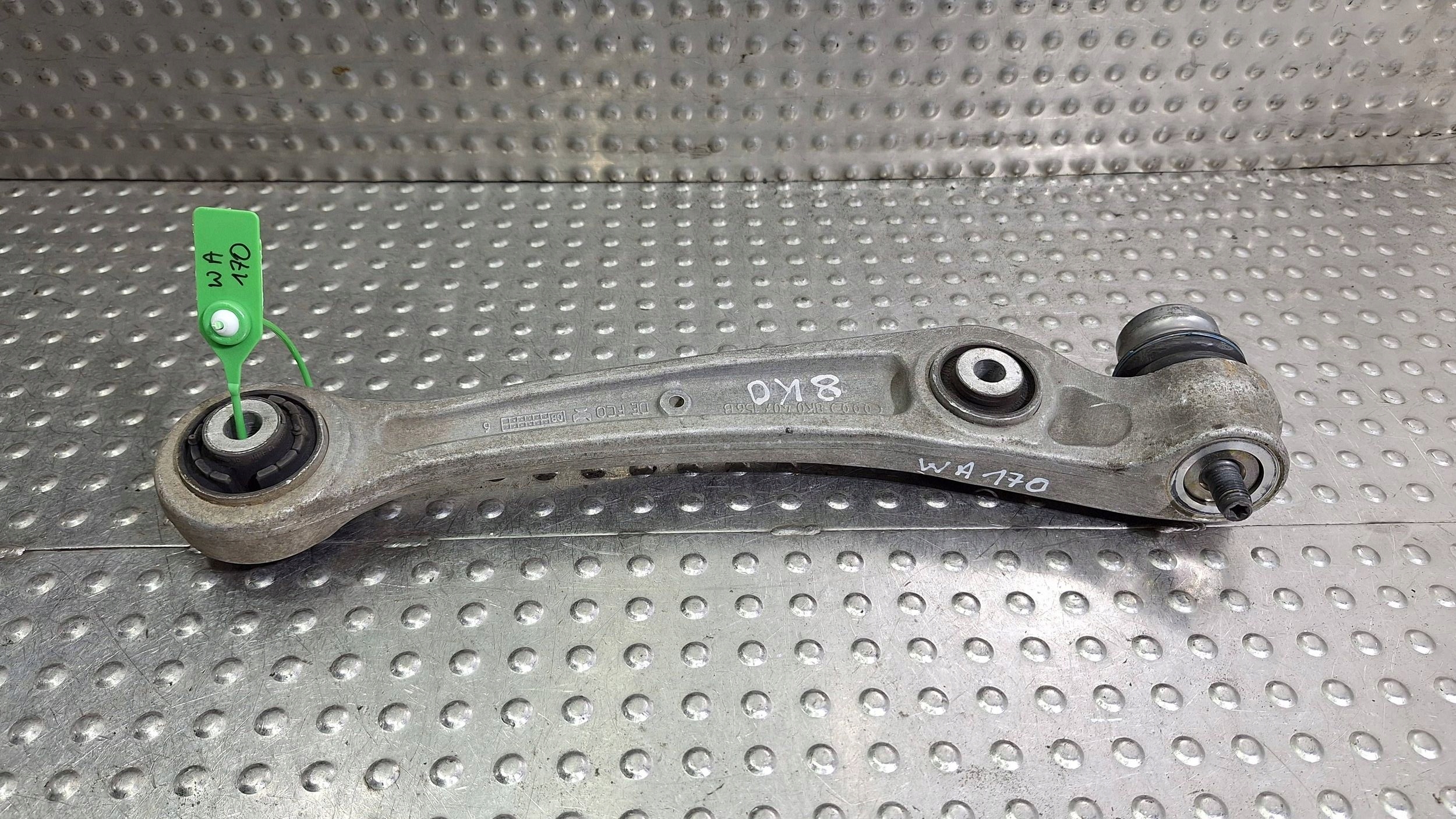 arm right front 8K0407156B AUDI A4 B8 A5 8T A7 A6 C7 Q5 8R