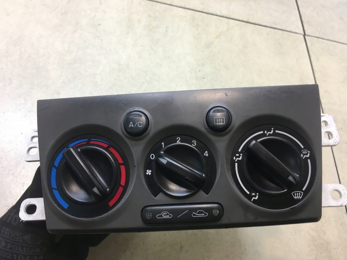 PANEL klími klimatizaci MAZDA PREMACY a